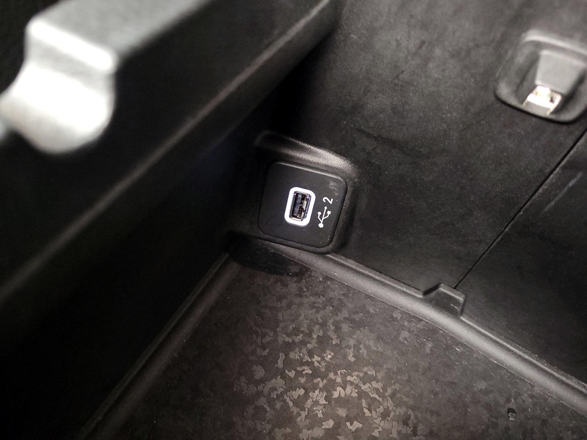 Thumbnail: 2021 Jeep Wrangler - 18