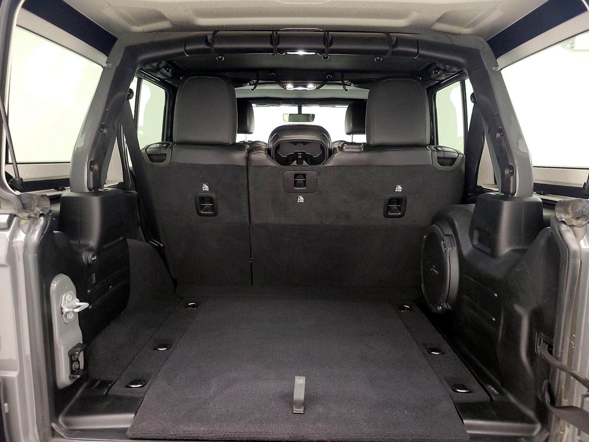 Thumbnail: 2021 Jeep Wrangler - 20