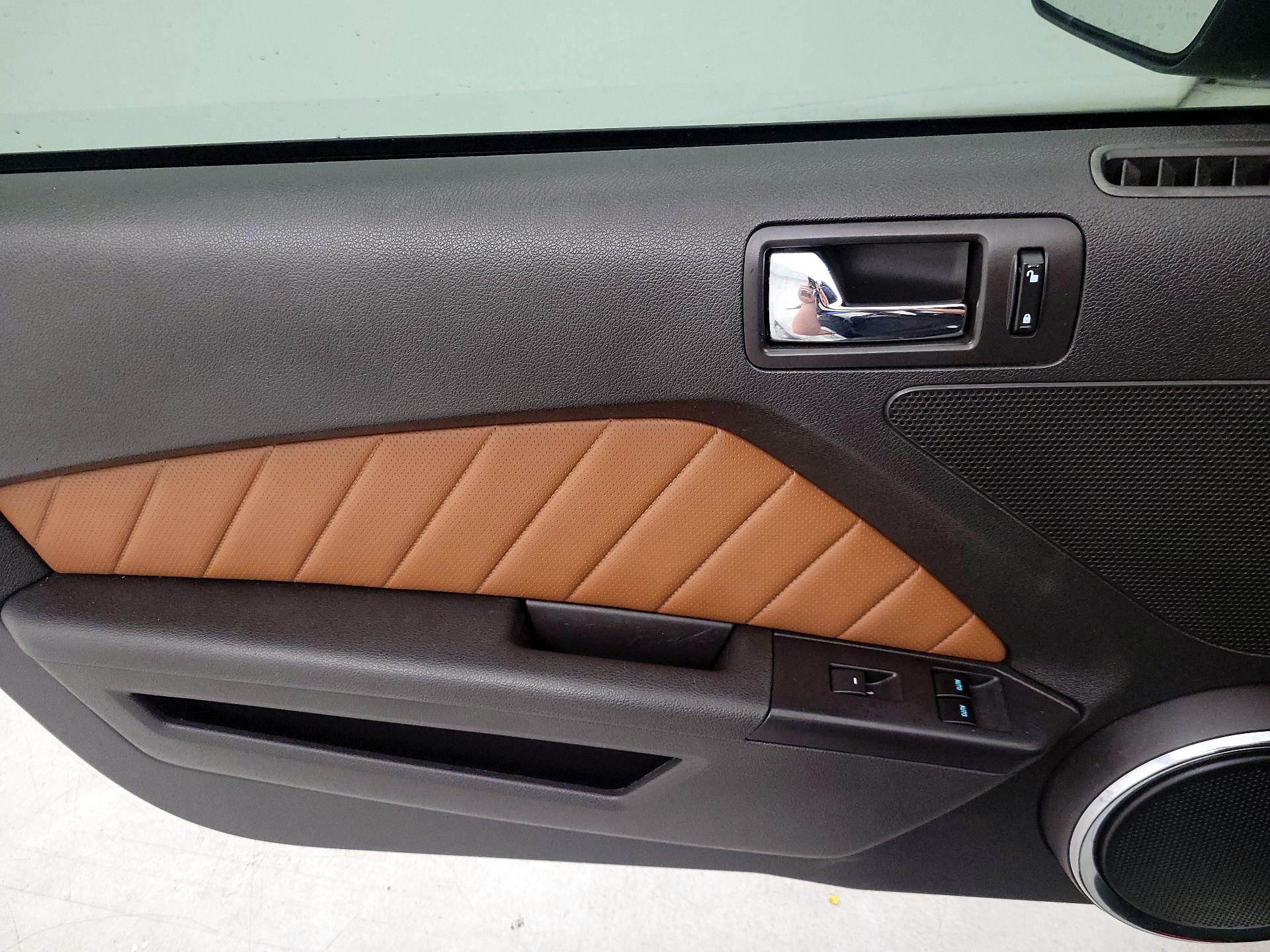 Thumbnail: 2014 Ford Mustang - 12