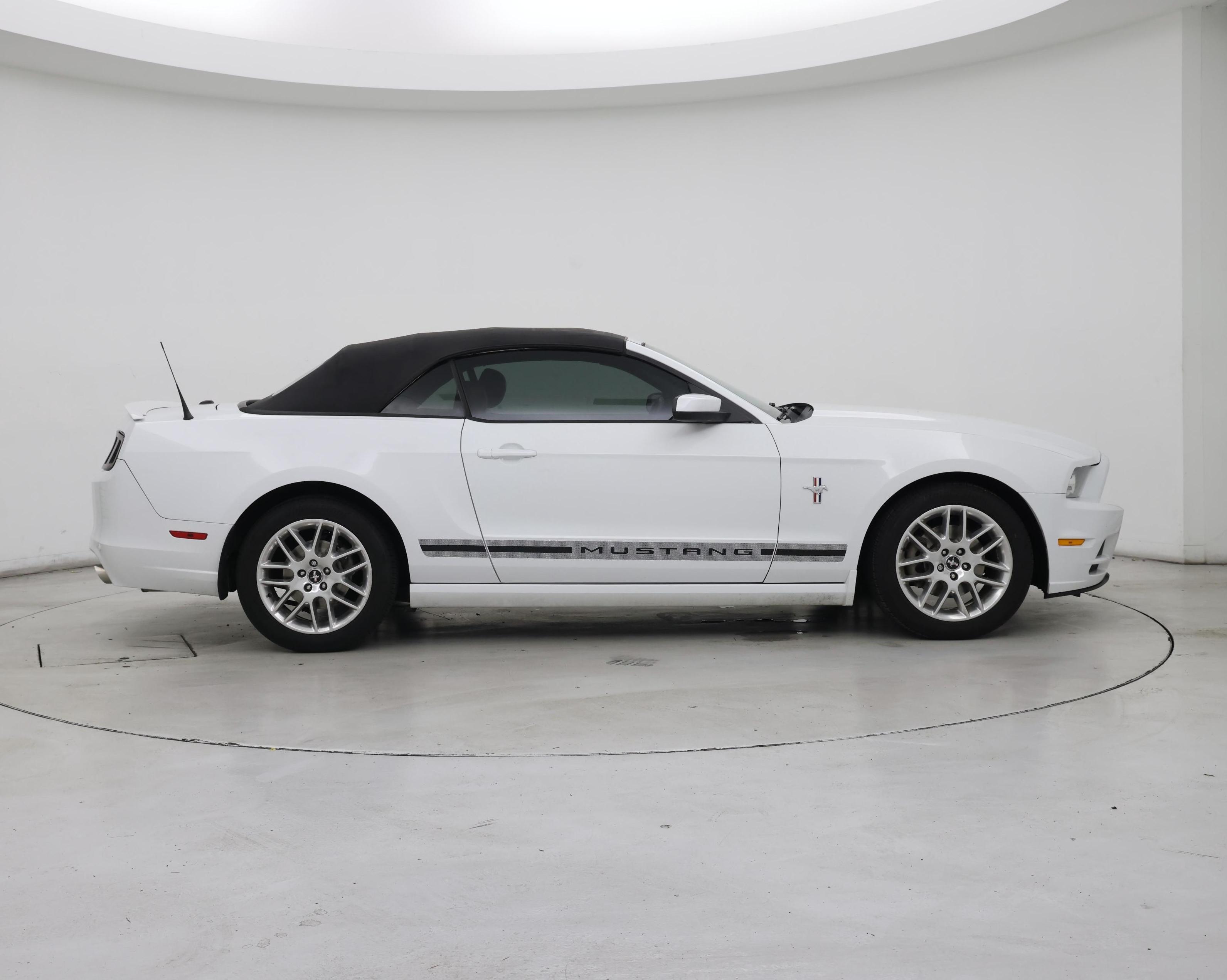 Thumbnail: 2014 Ford Mustang - 7