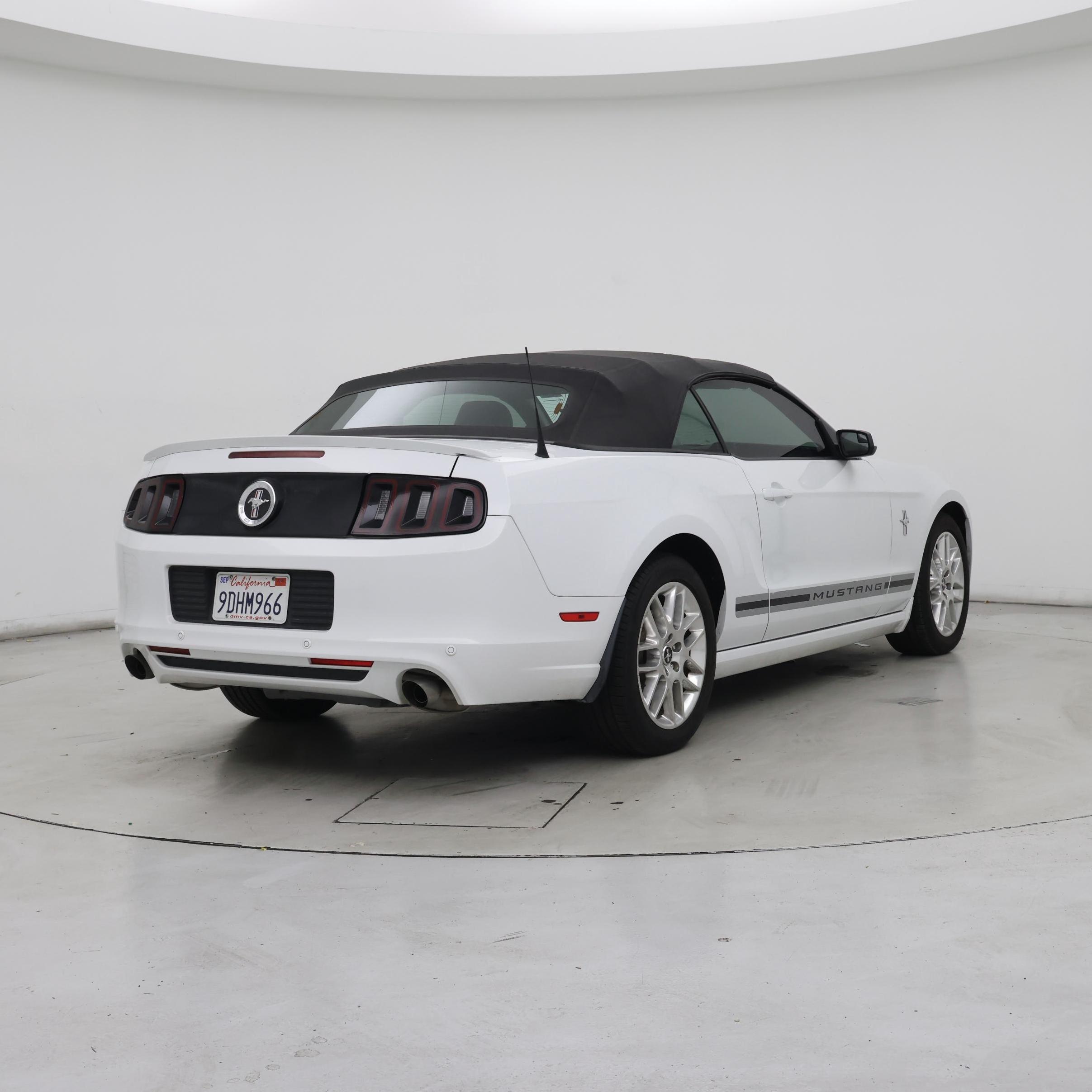 Thumbnail: 2014 Ford Mustang - 8