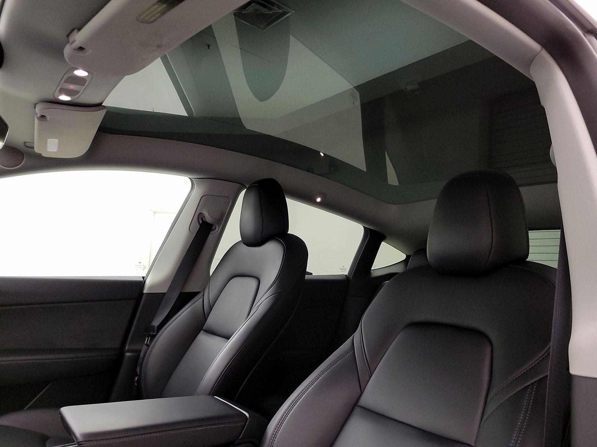 Thumbnail: 2022 Tesla Model Y - 20