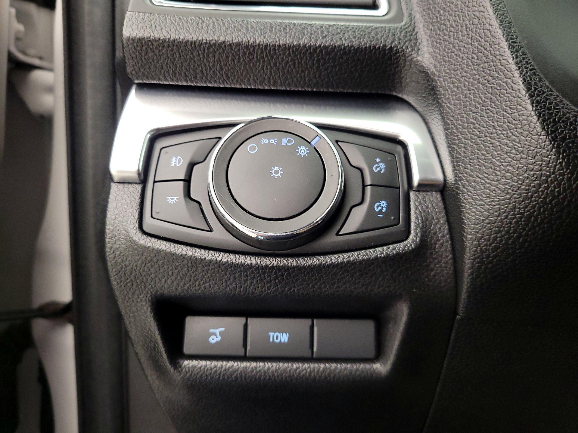 Thumbnail: 2018 Ford Explorer - 13