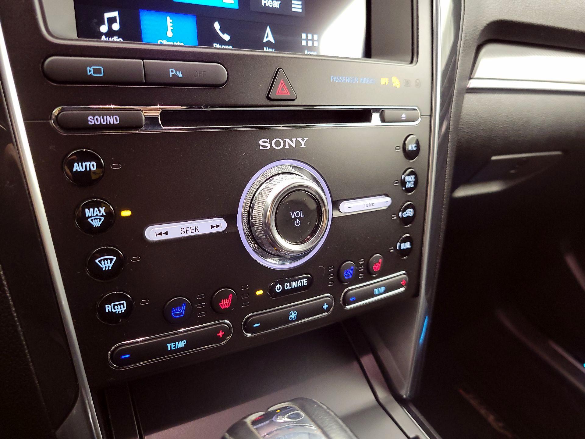 Thumbnail: 2018 Ford Explorer - 17