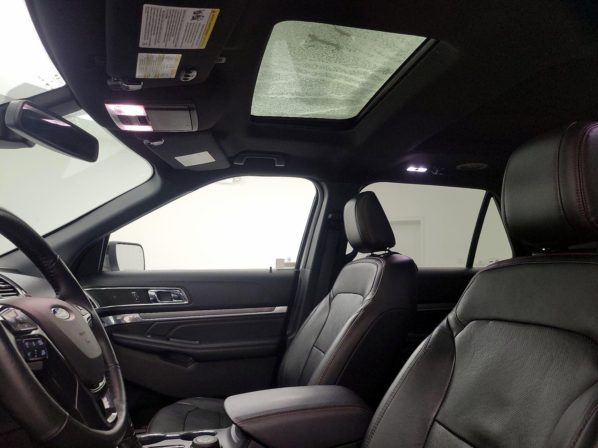 Thumbnail: 2018 Ford Explorer - 20