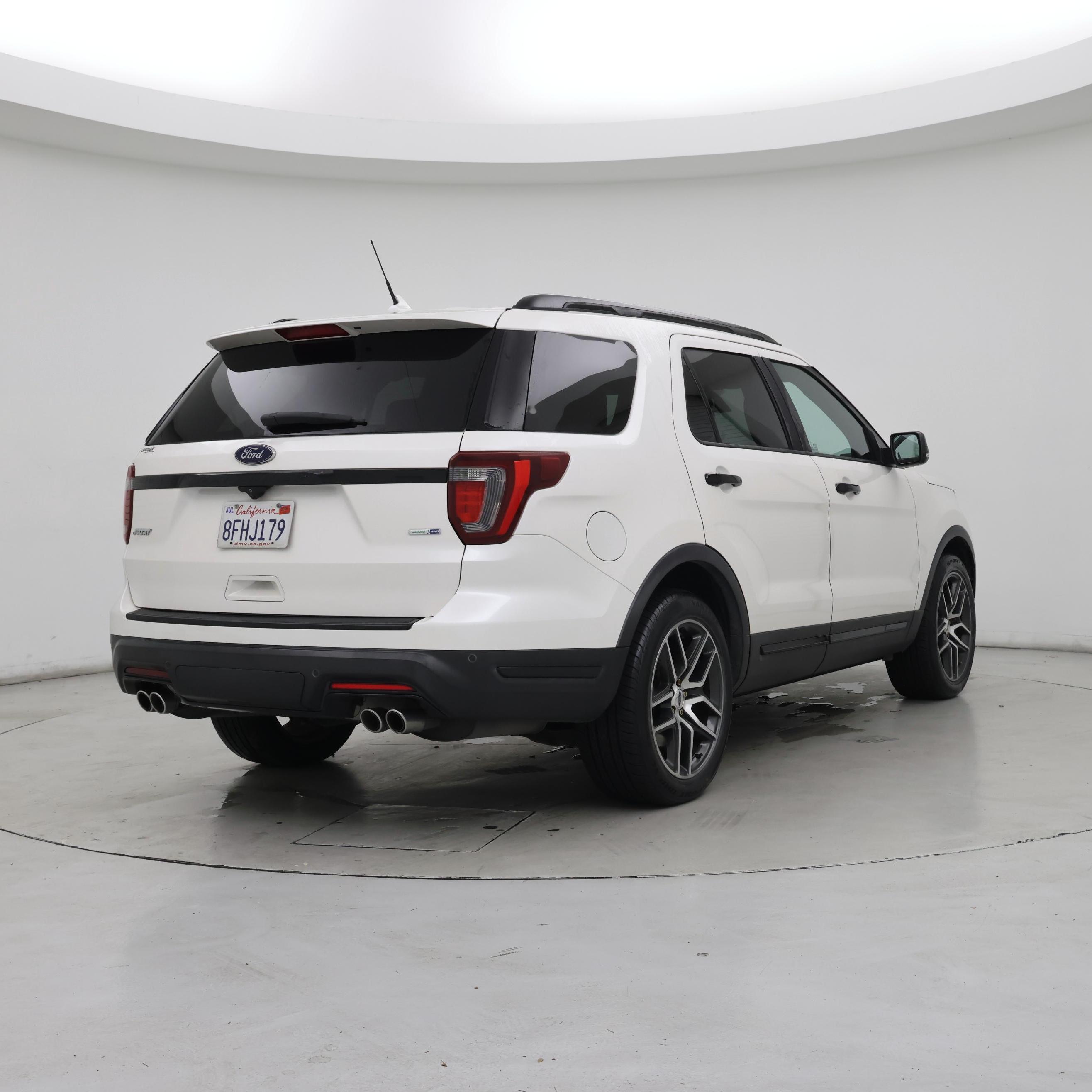 Thumbnail: 2018 Ford Explorer - 8