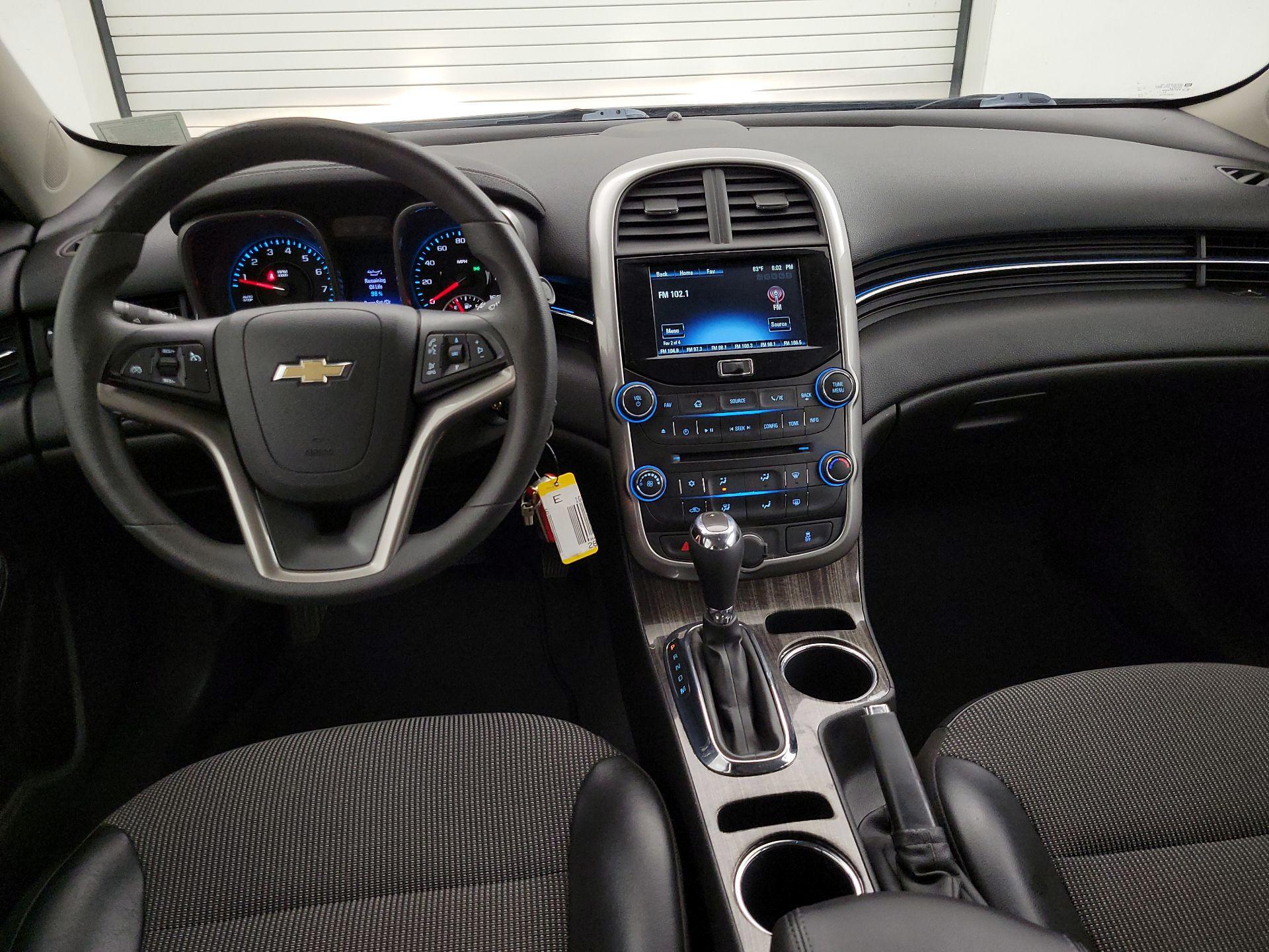 Thumbnail: 2015 Chevrolet Malibu - 9