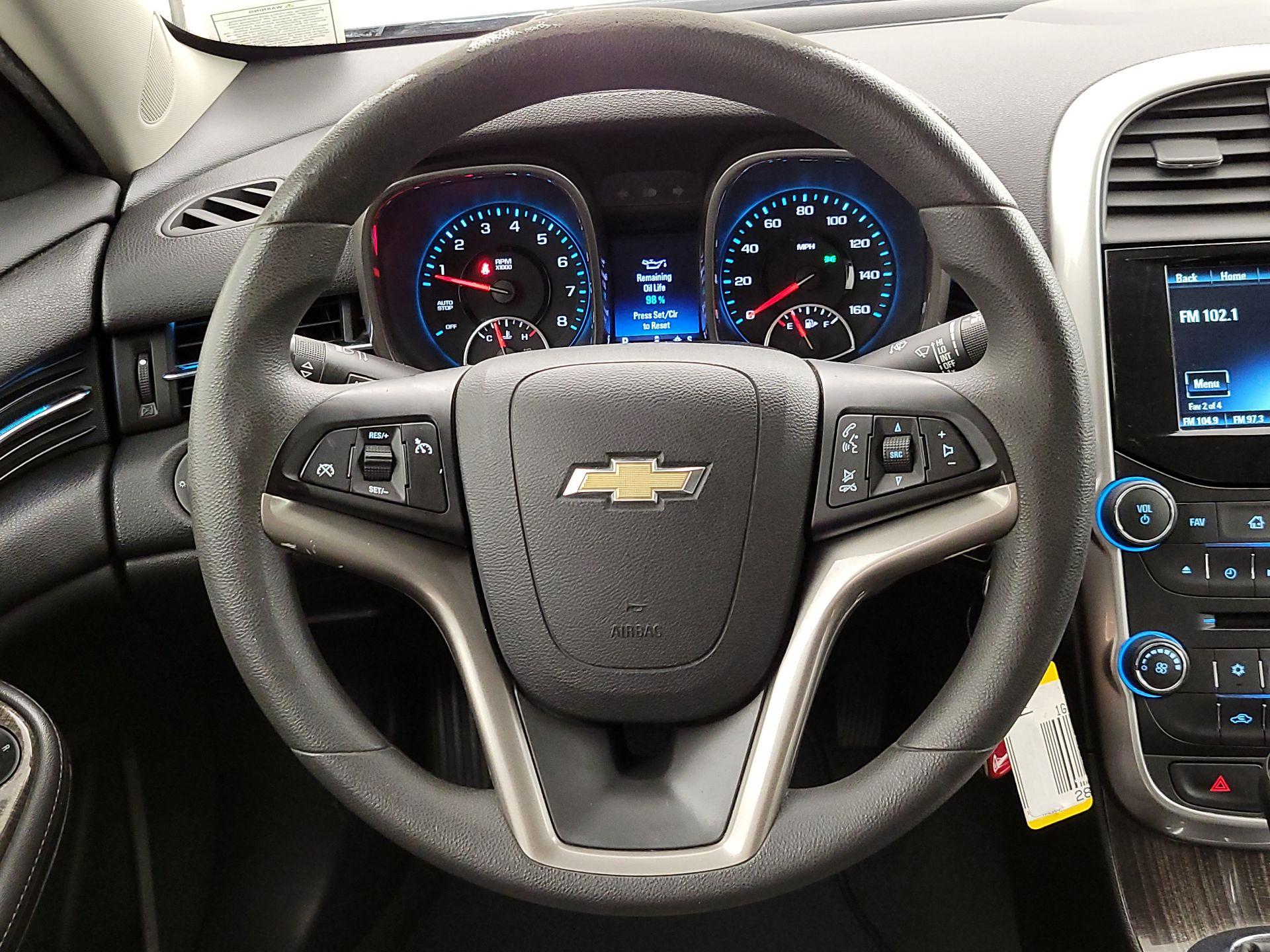 Thumbnail: 2015 Chevrolet Malibu - 10