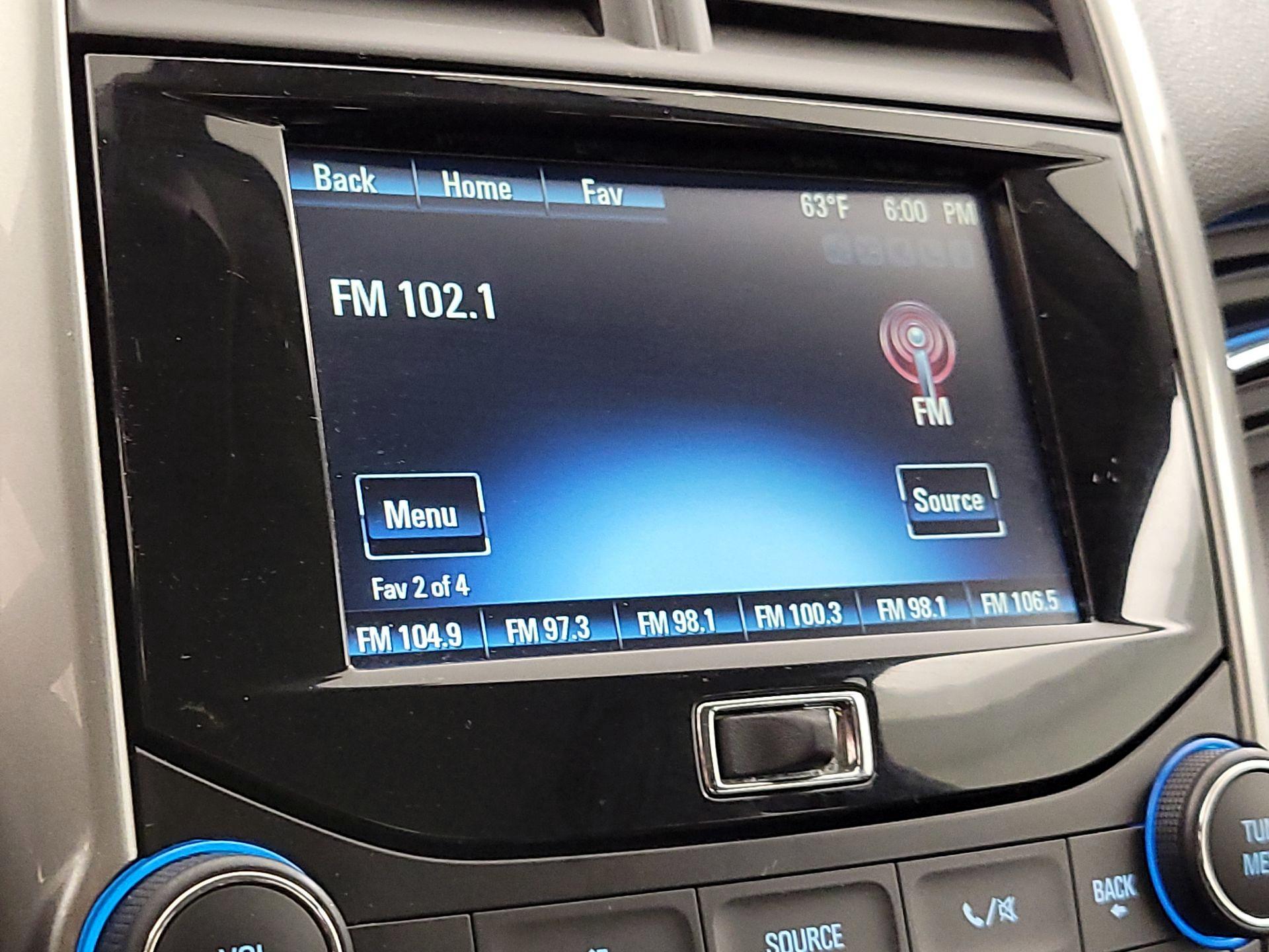 Thumbnail: 2015 Chevrolet Malibu - 15