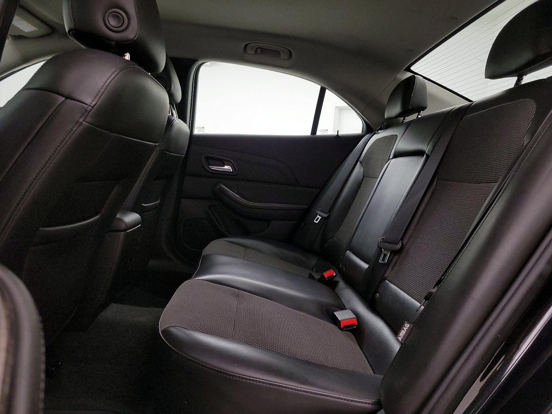 Thumbnail: 2015 Chevrolet Malibu - 19