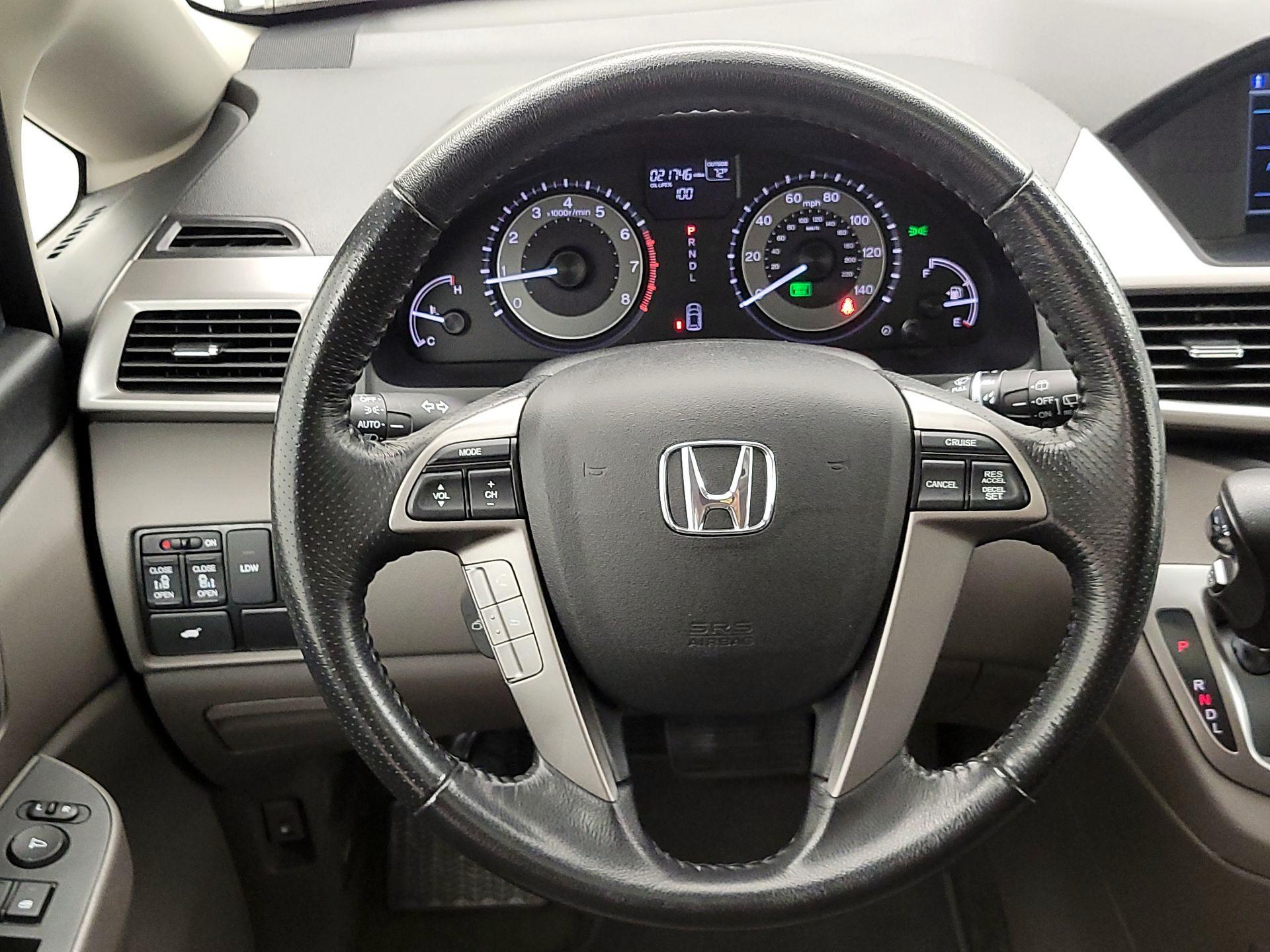 Thumbnail: 2016 Honda Odyssey - 10