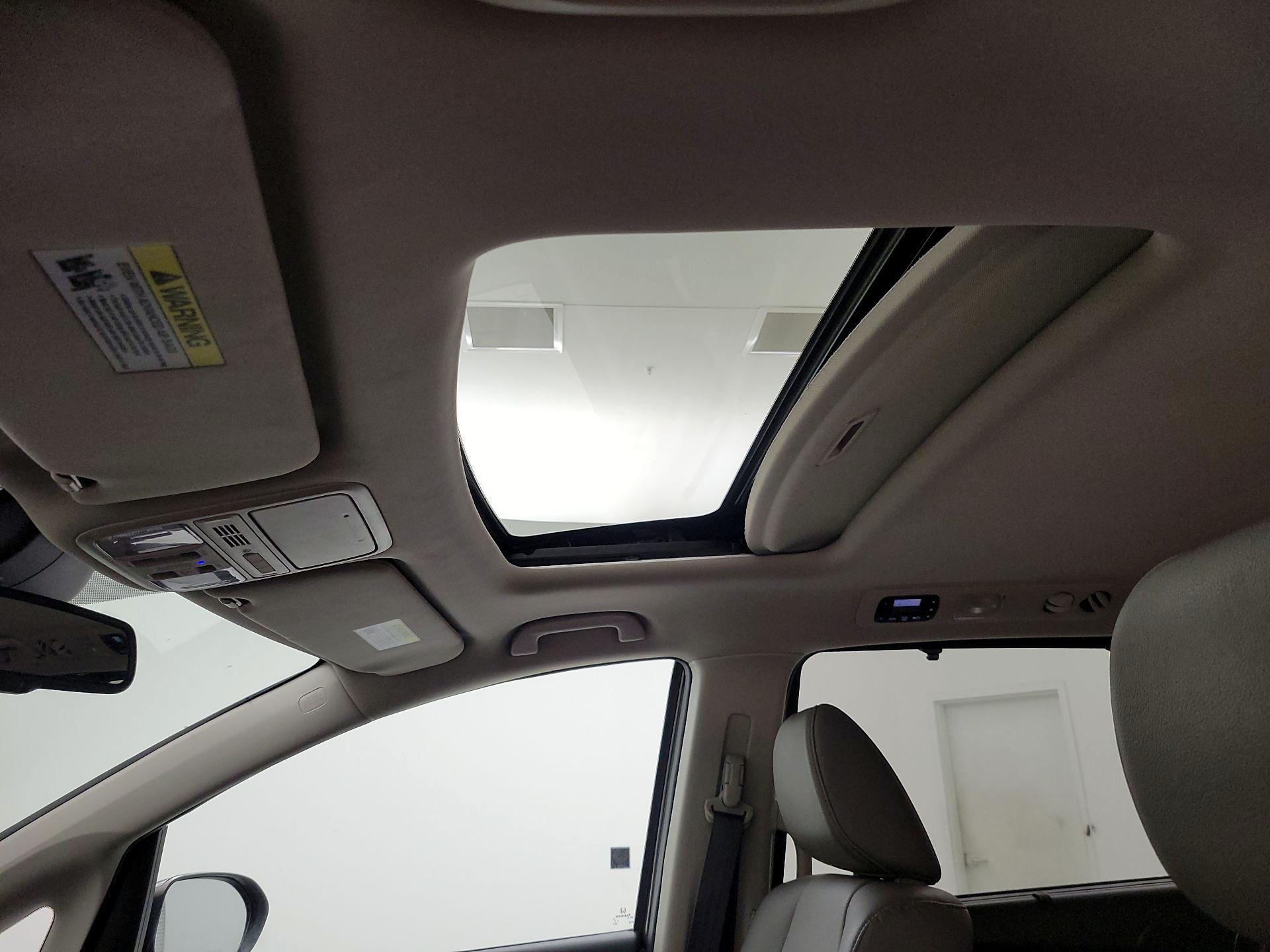 Thumbnail: 2016 Honda Odyssey - 19