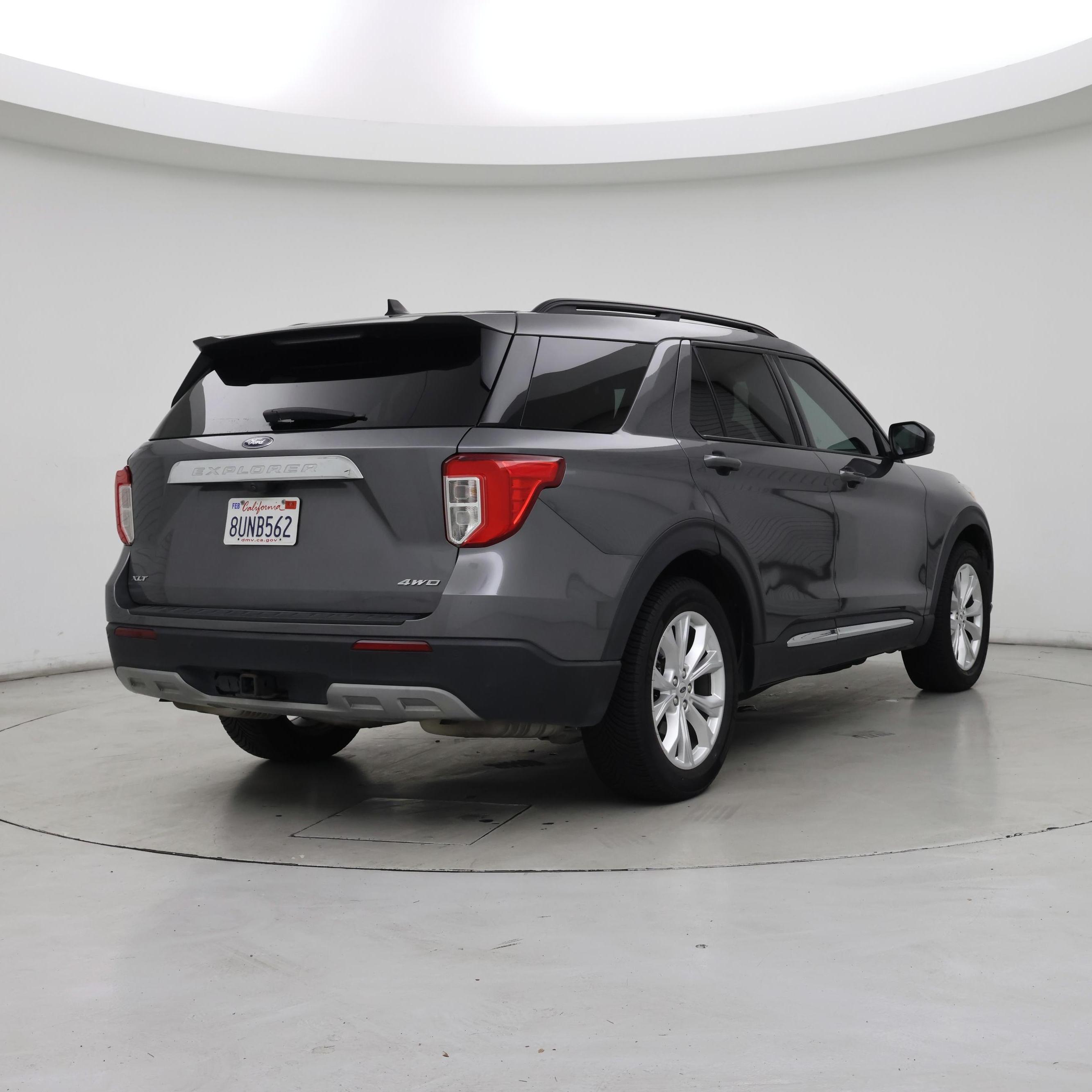 Thumbnail: 2021 Ford Explorer - 8