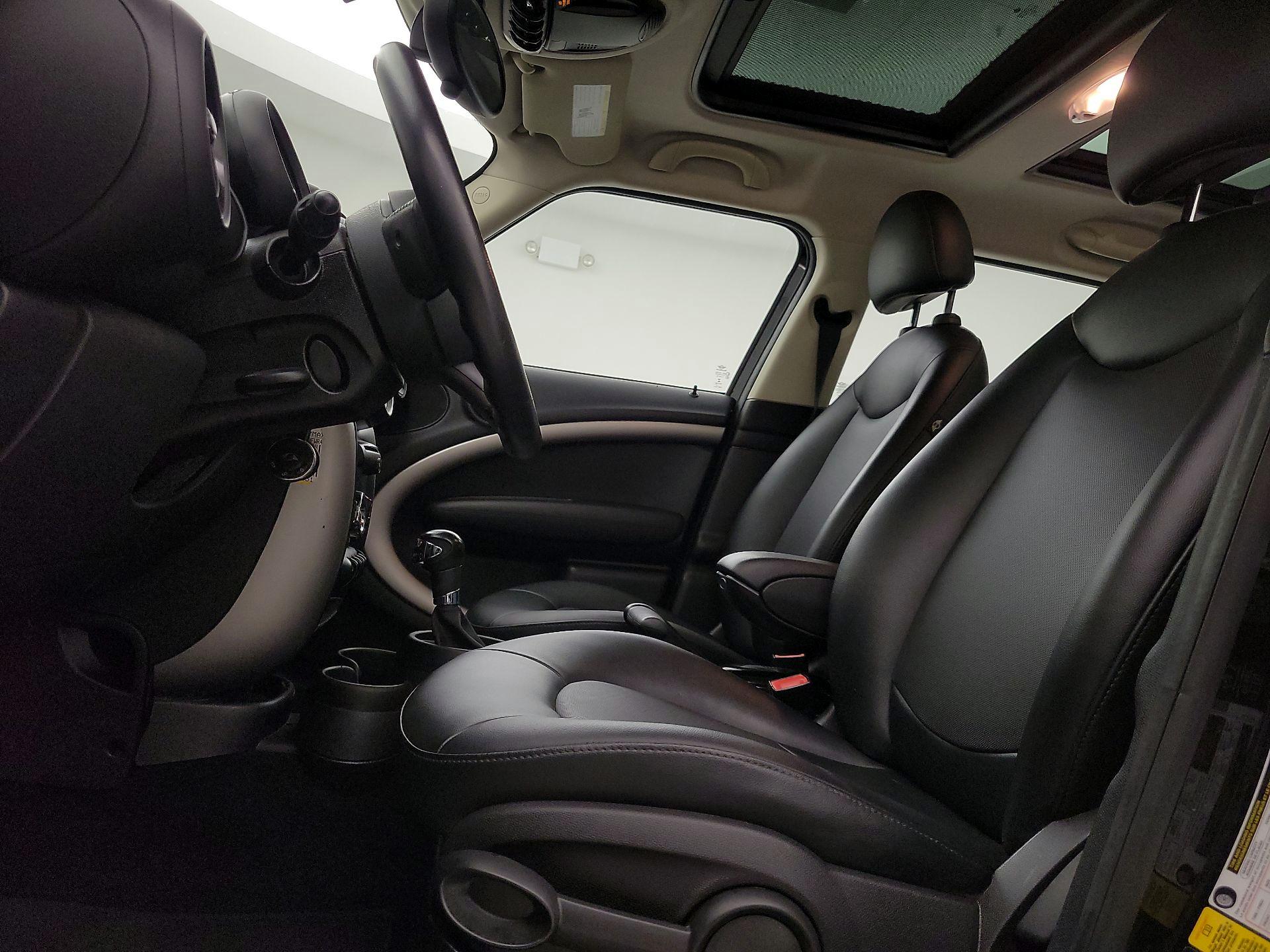 Thumbnail: 2015 MINI Cooper Countryman - 11