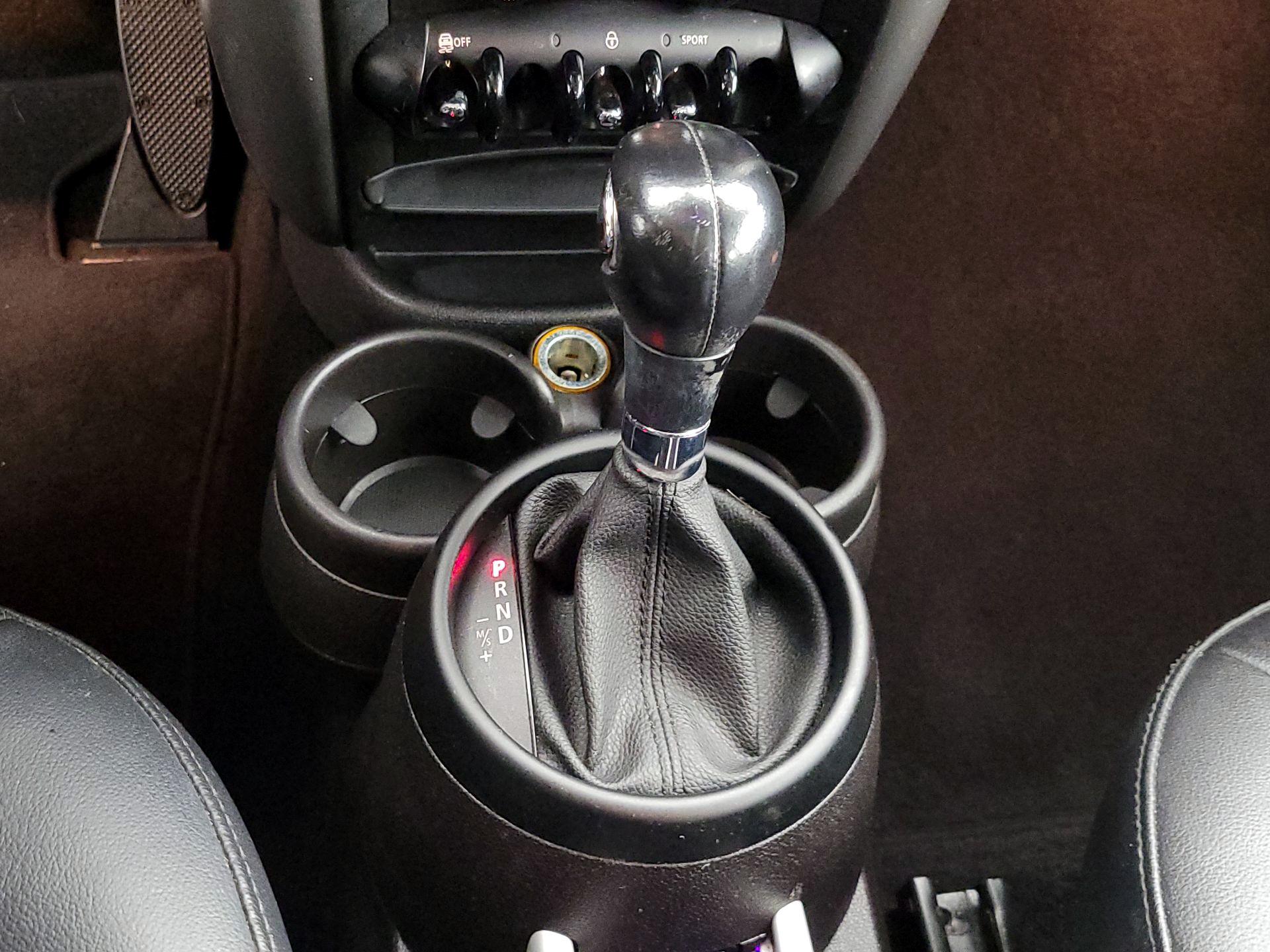 Thumbnail: 2015 MINI Cooper Countryman - 15