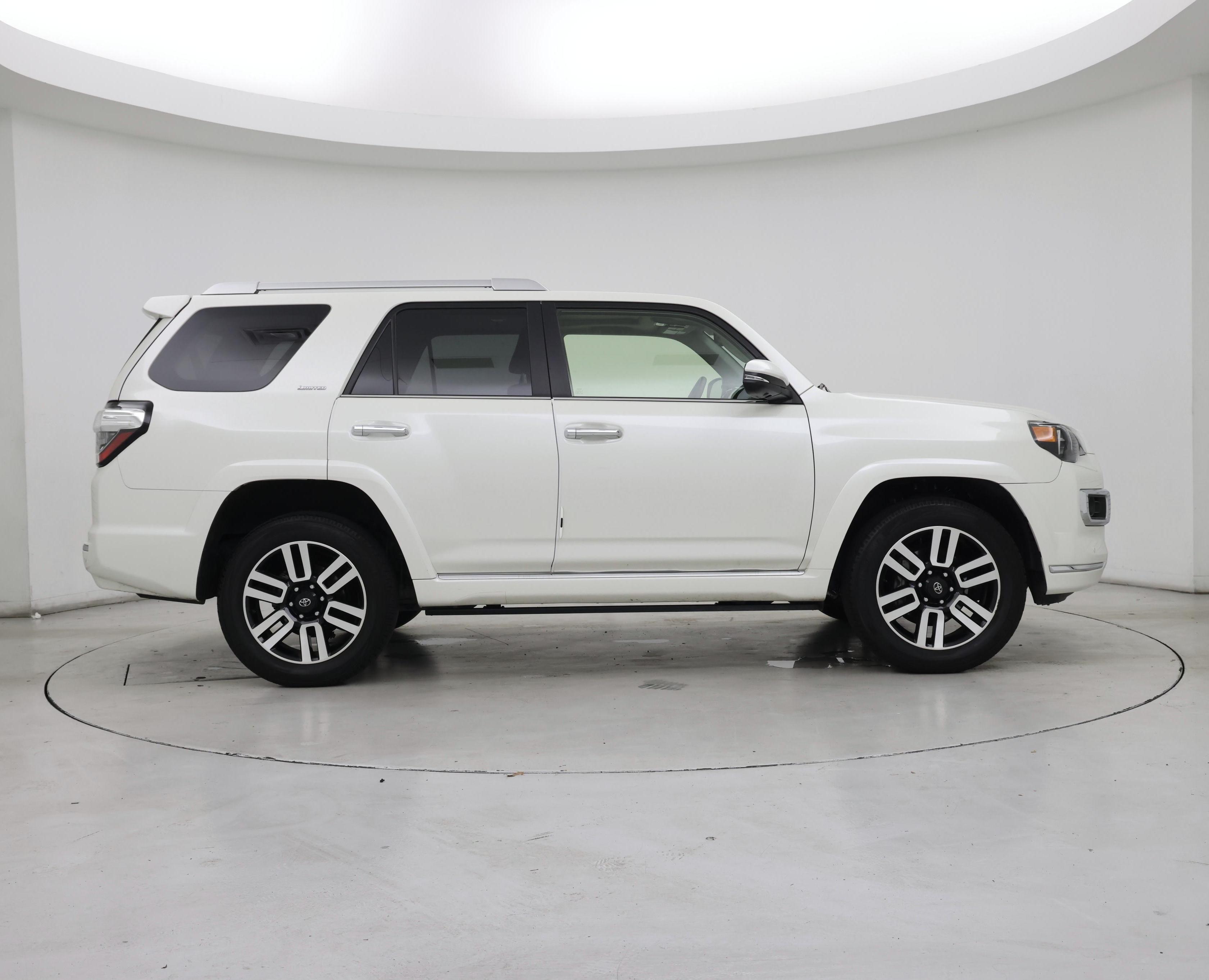 Thumbnail: 2023 Toyota 4Runner - 7