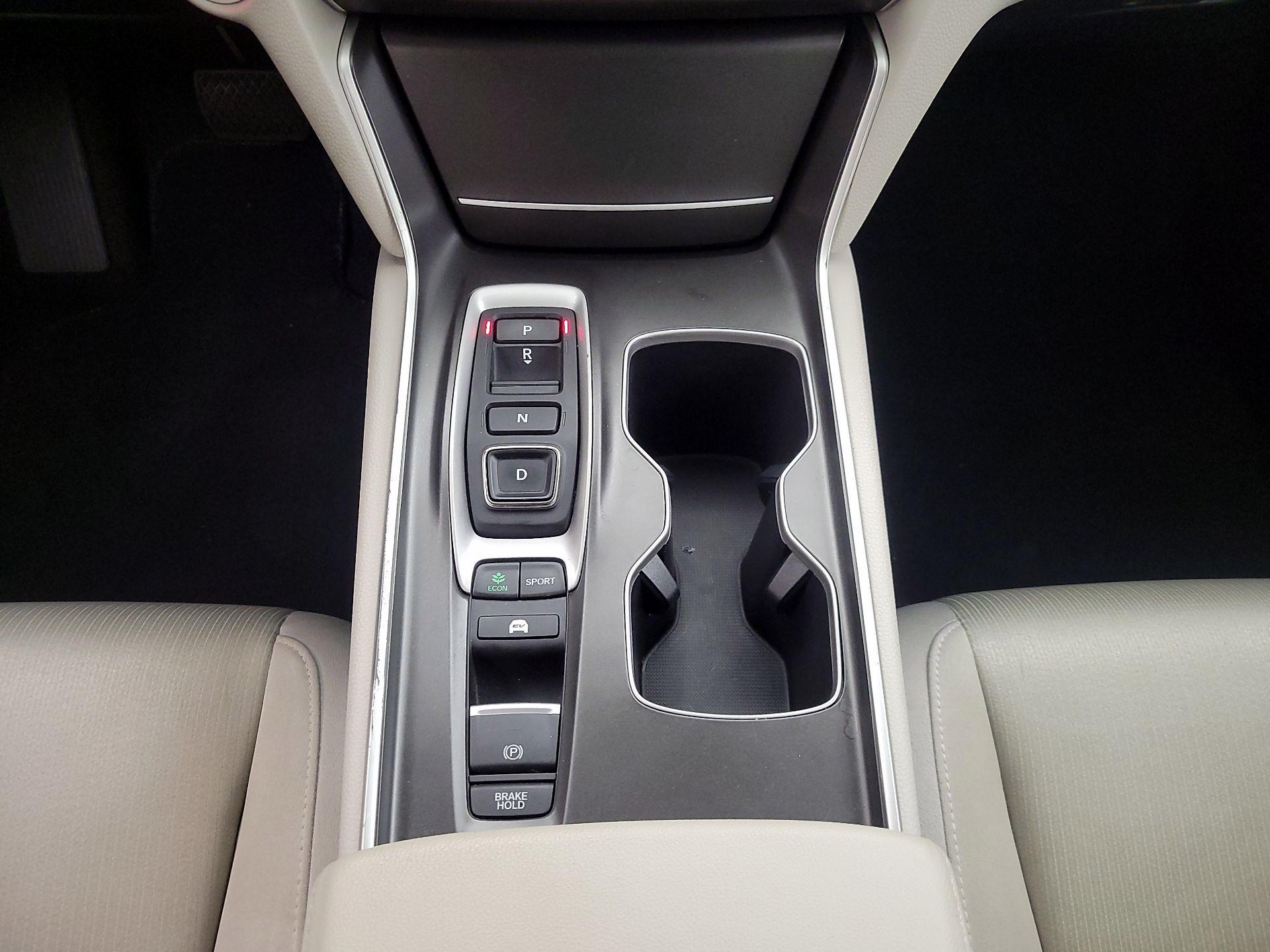Thumbnail: 2020 Honda Accord - 17
