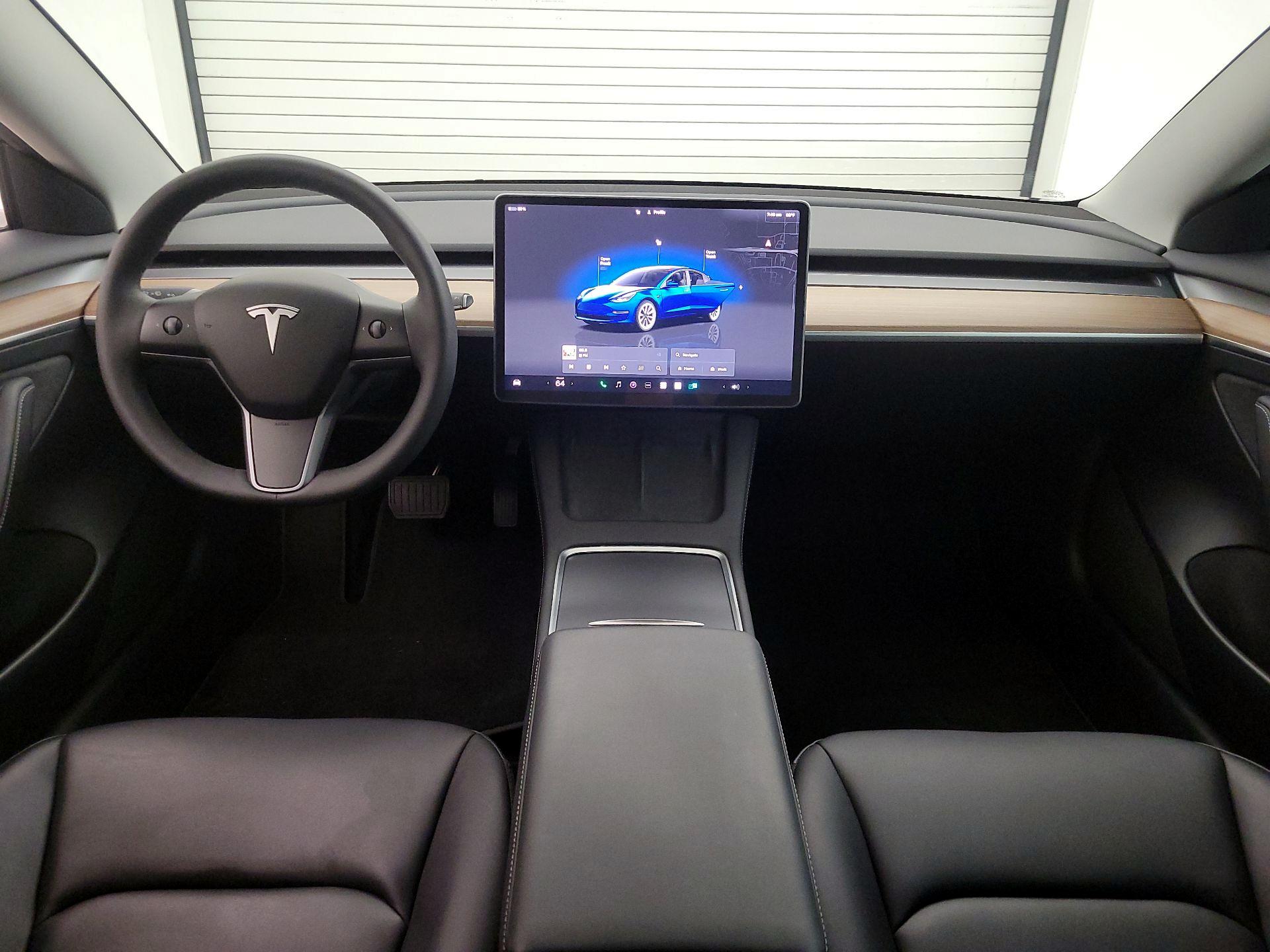 Thumbnail: 2023 Tesla Model 3 - 9