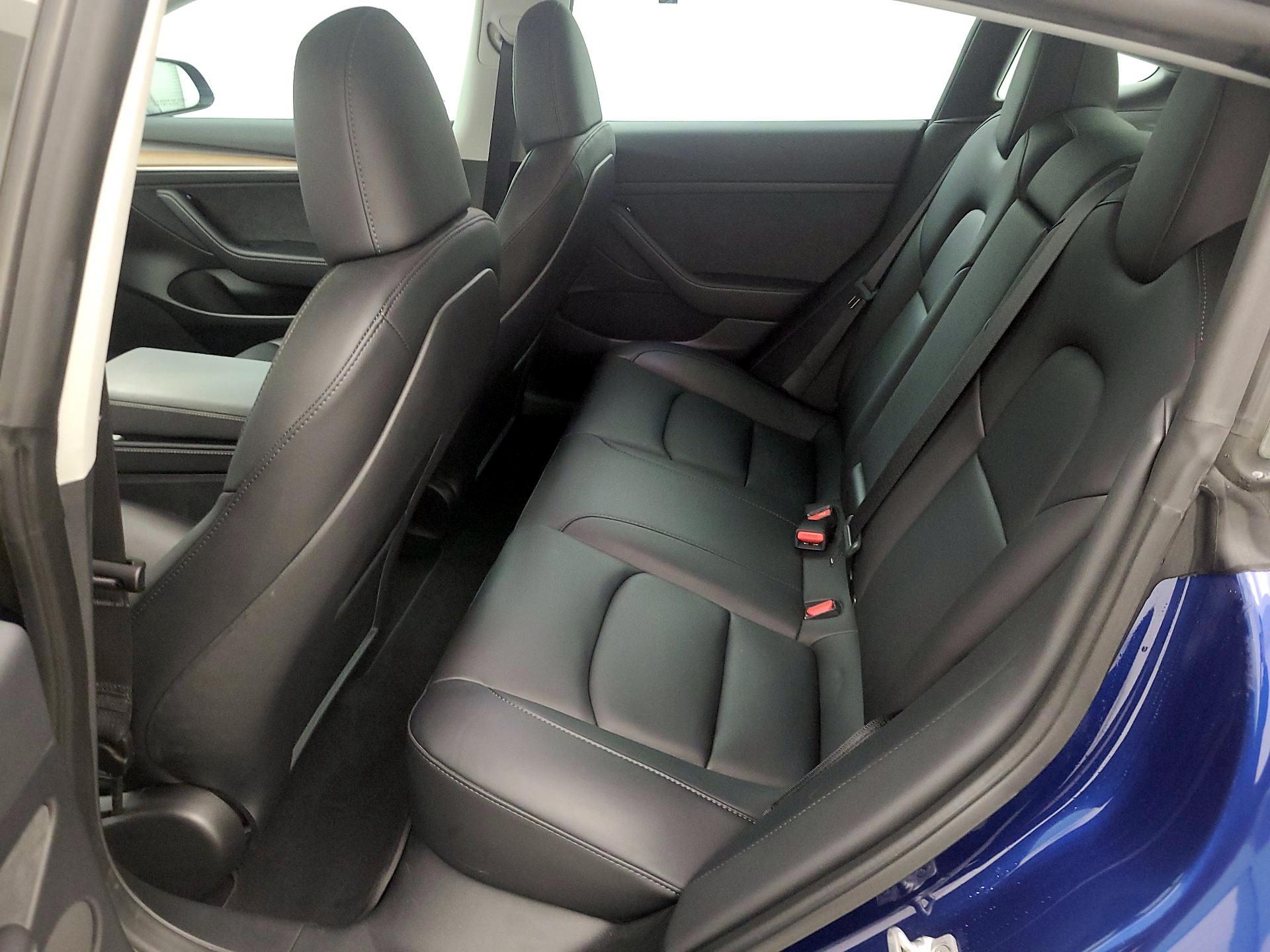 Thumbnail: 2023 Tesla Model 3 - 19