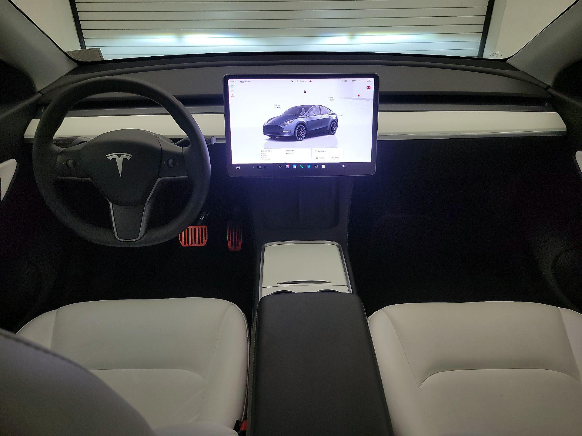 Thumbnail: 2022 Tesla Model Y - 9