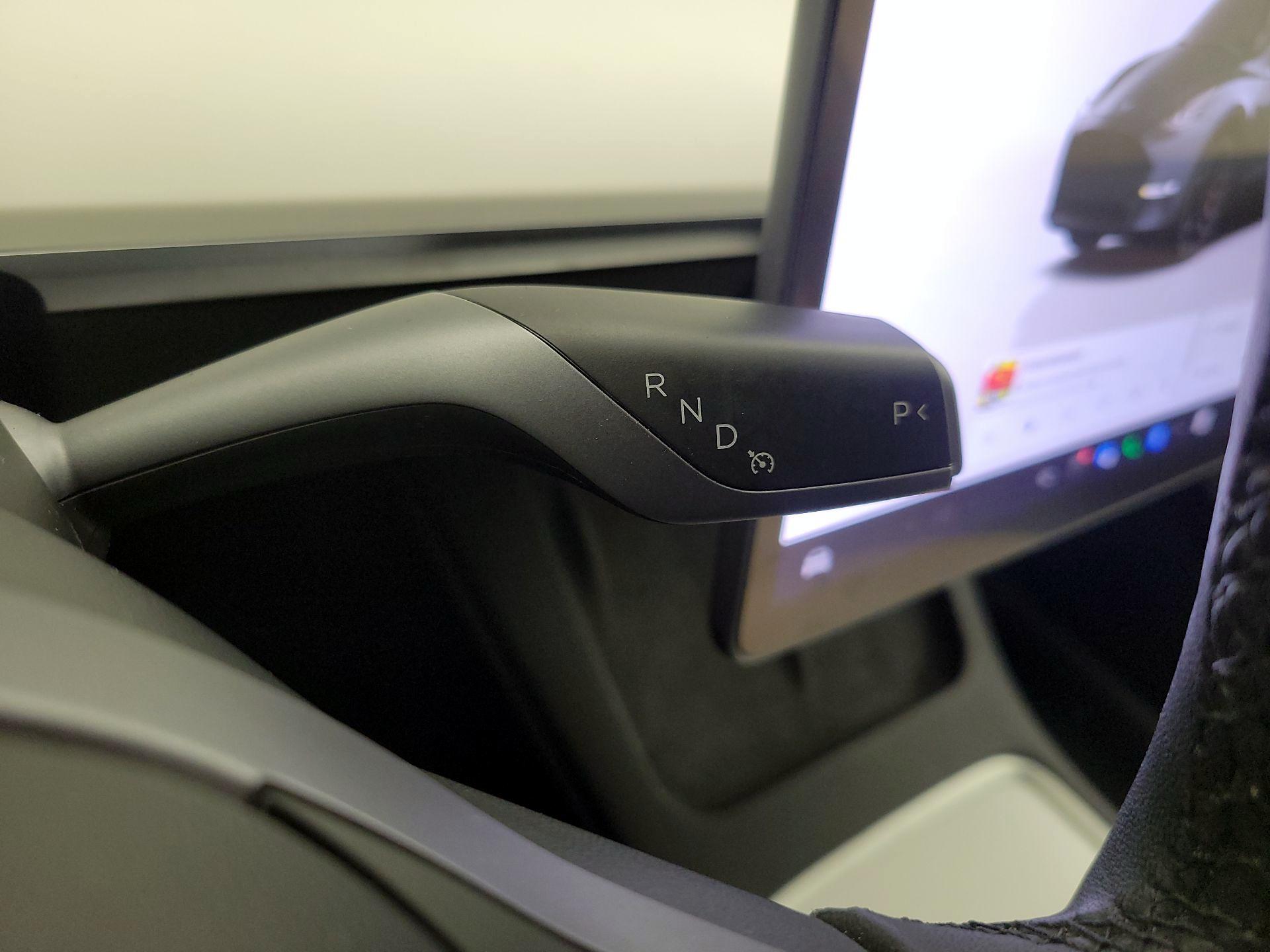 Thumbnail: 2022 Tesla Model Y - 17