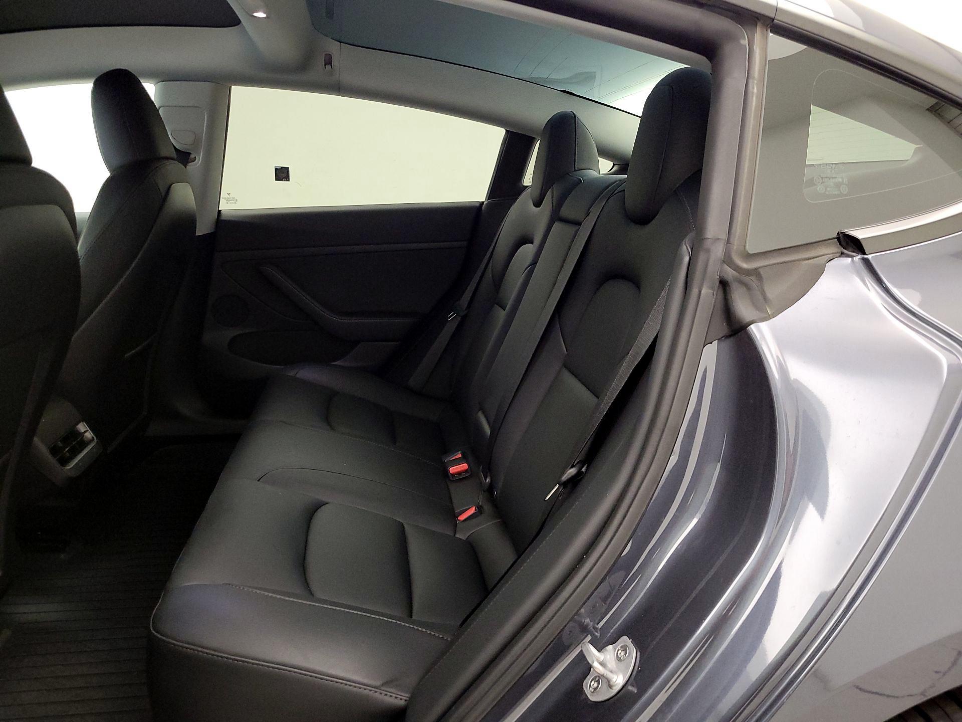 Thumbnail: 2023 Tesla Model 3 - 18