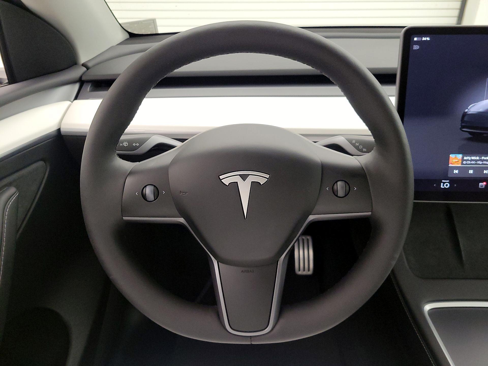 Thumbnail: 2023 Tesla Model Y - 10