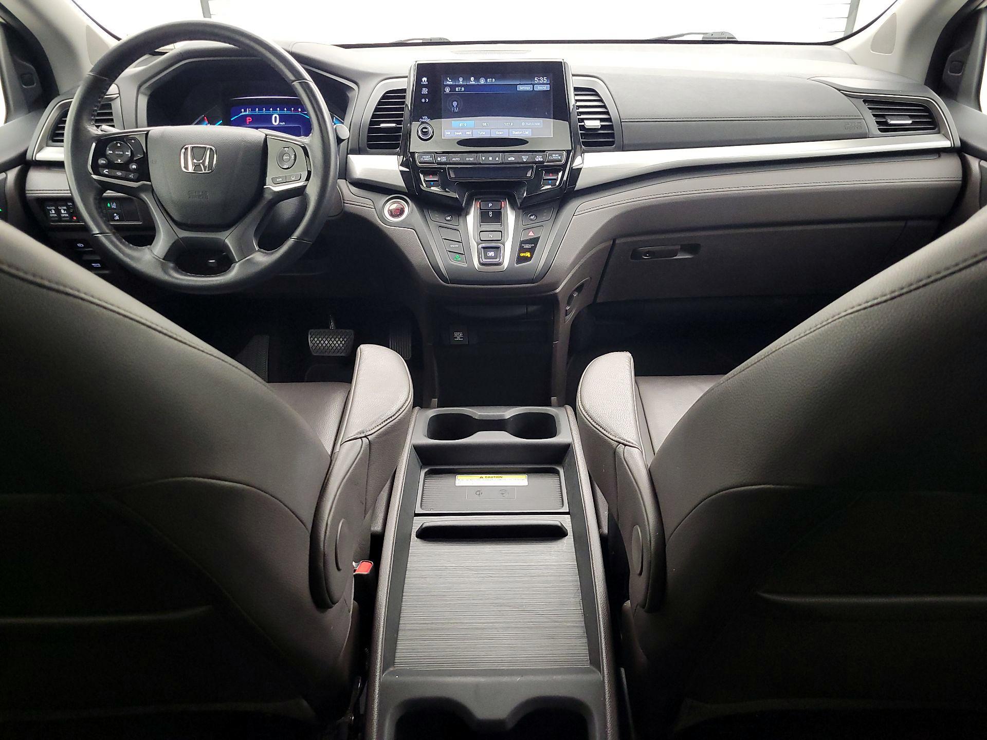 Thumbnail: 2018 Honda Odyssey - 9