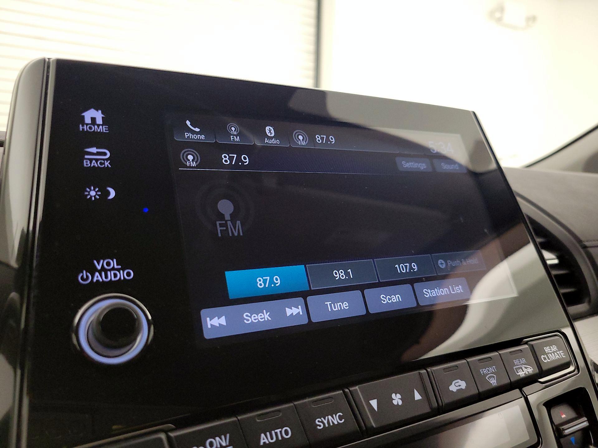 Thumbnail: 2018 Honda Odyssey - 15