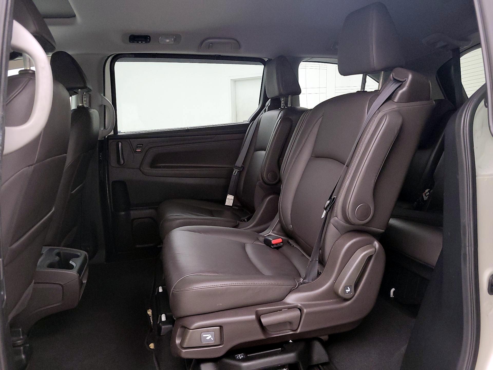 Thumbnail: 2018 Honda Odyssey - 20