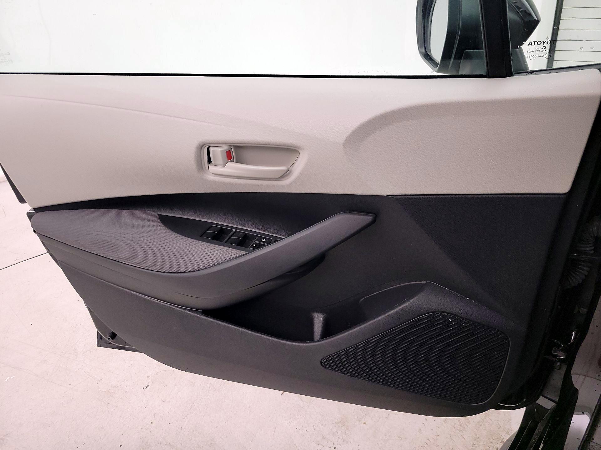 Thumbnail: 2022 Toyota Corolla - 12