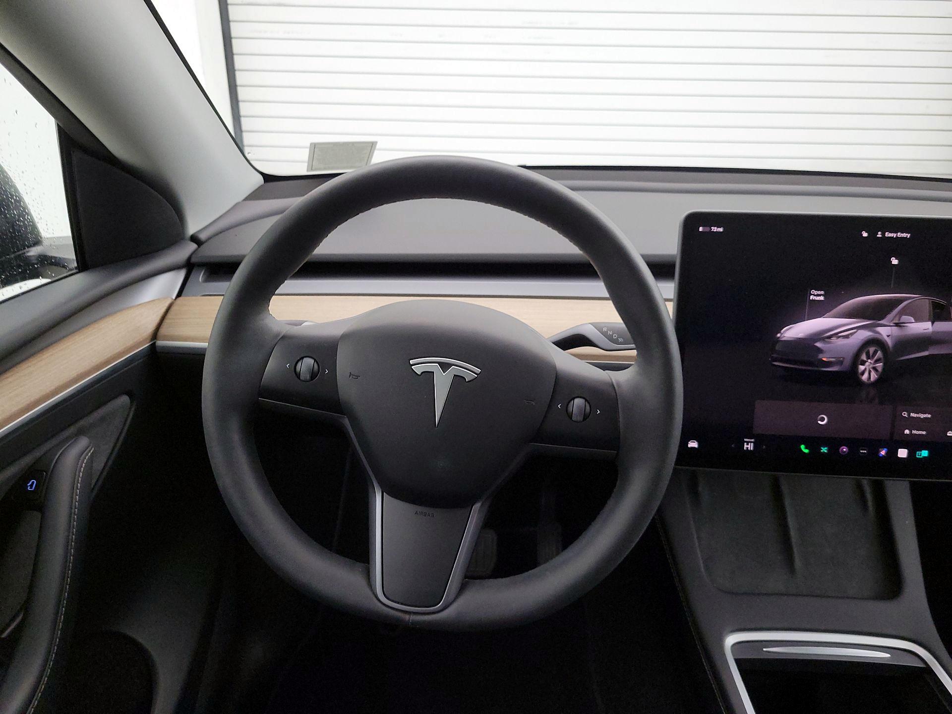 Thumbnail: 2023 Tesla Model Y - 10