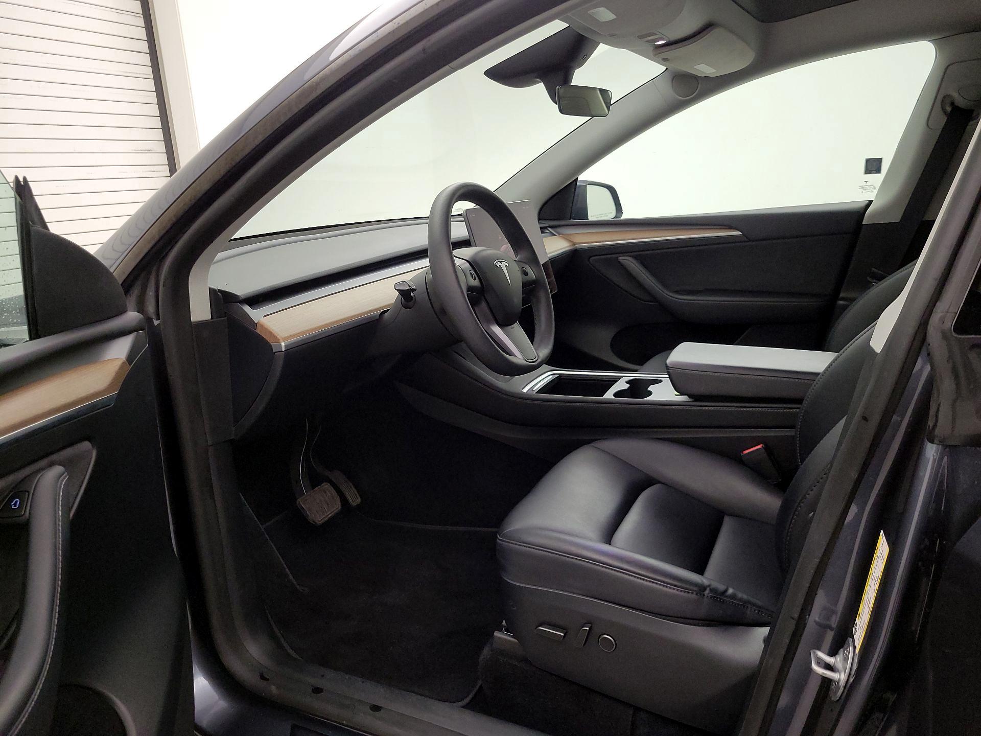 Thumbnail: 2023 Tesla Model Y - 11