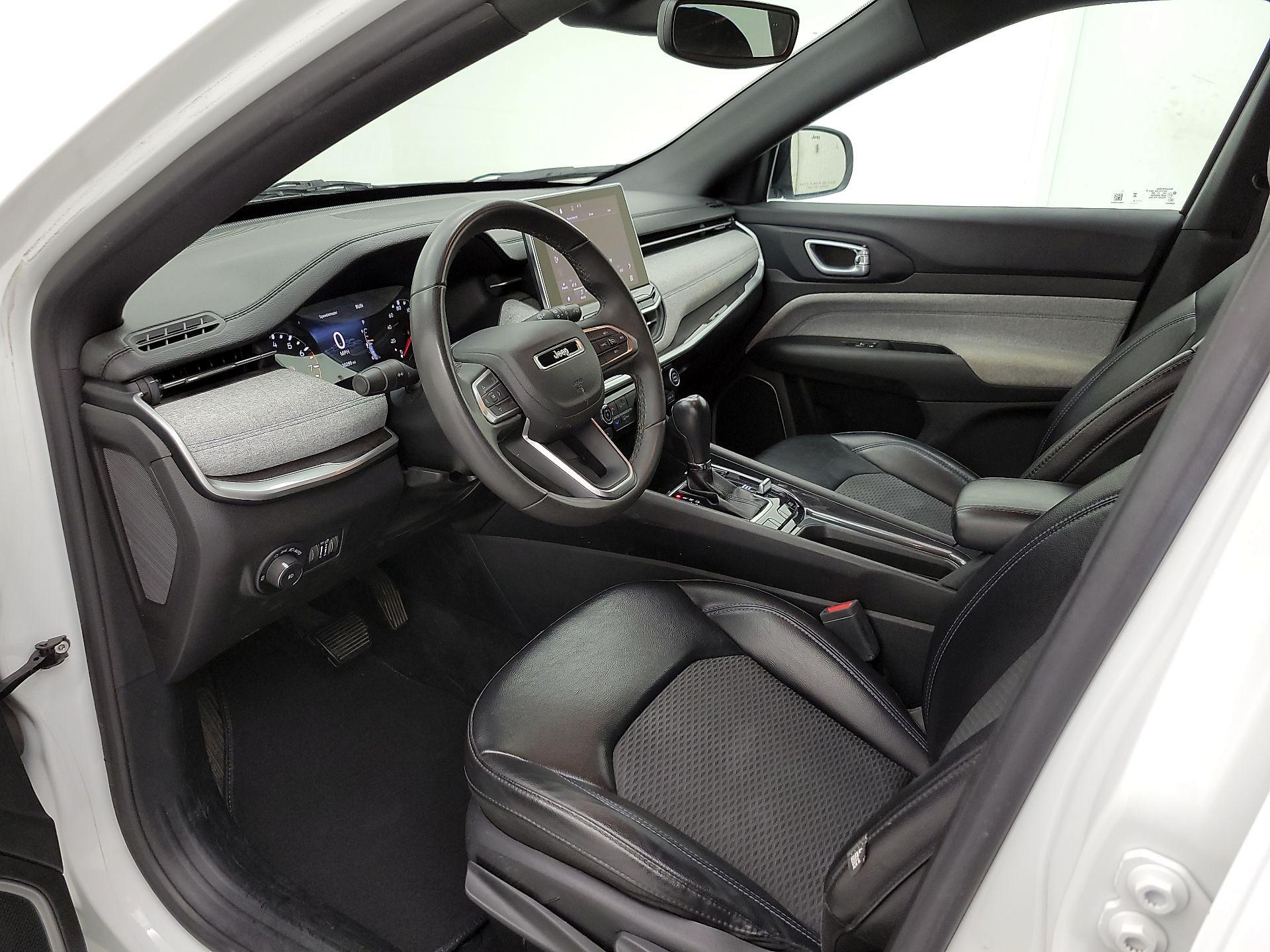 Thumbnail: 2023 Jeep Compass - 11