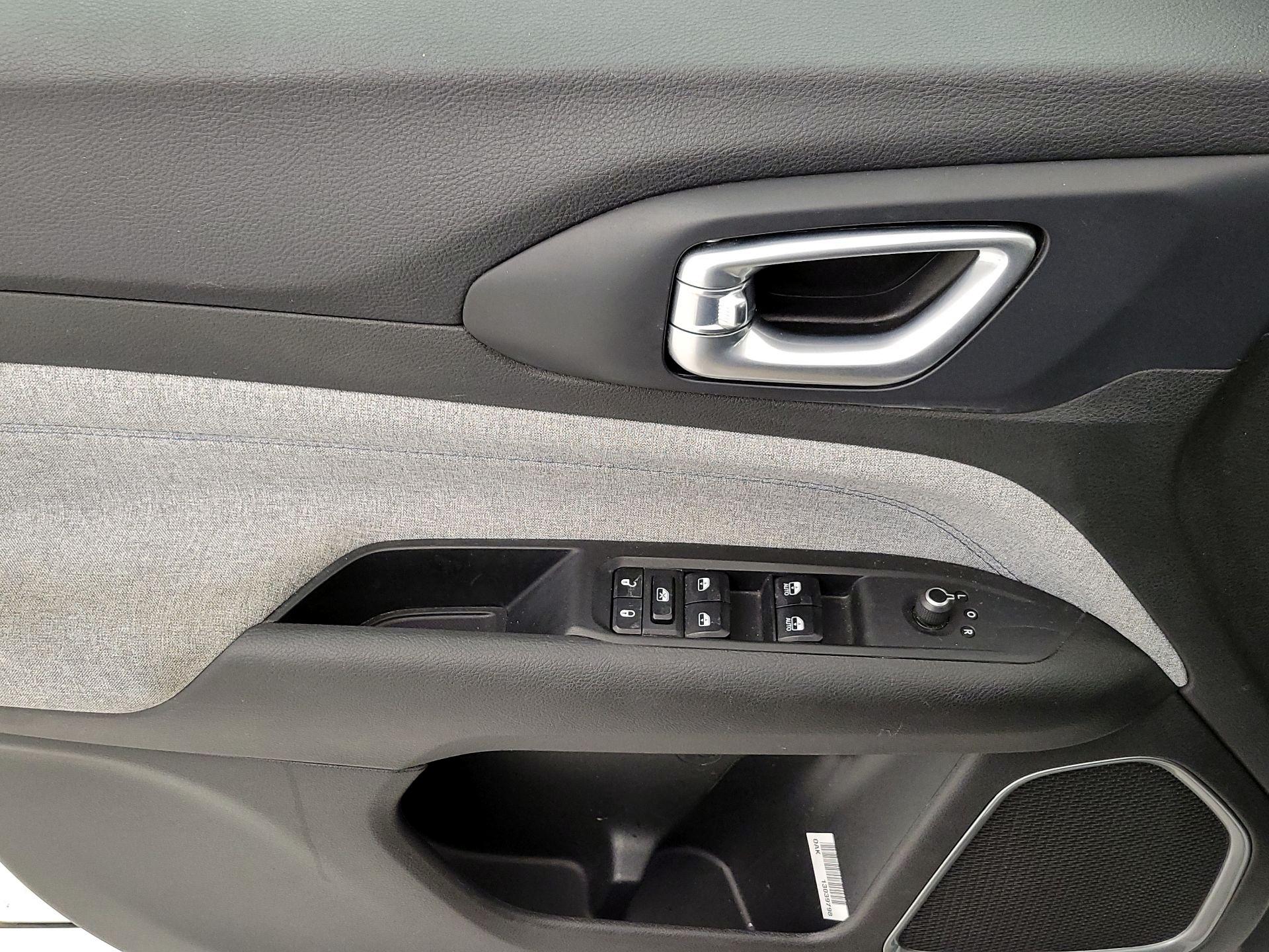 Thumbnail: 2023 Jeep Compass - 12