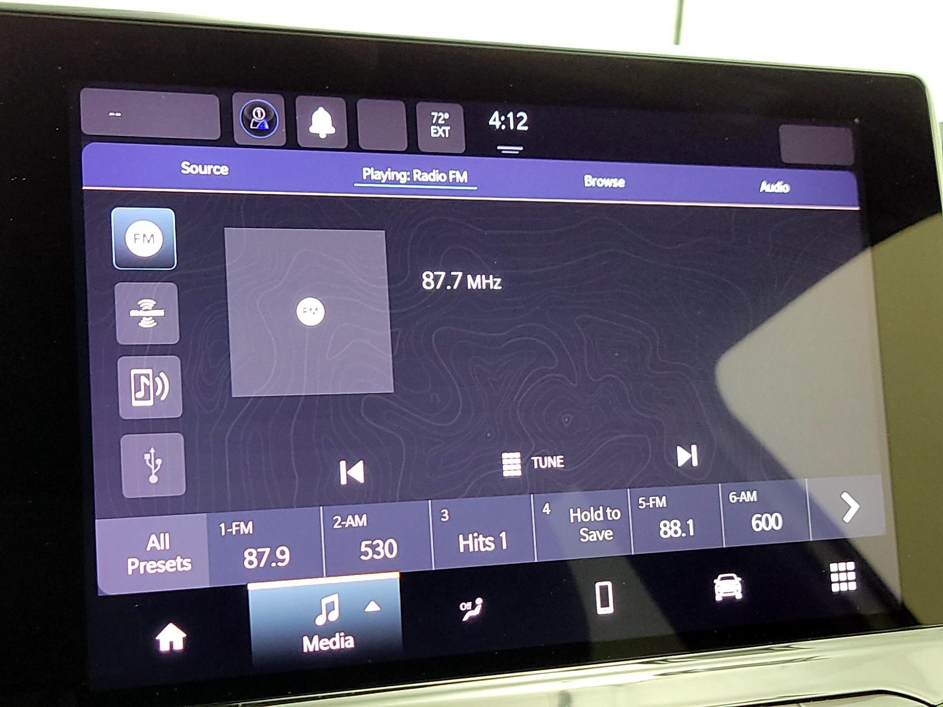 Thumbnail: 2023 Jeep Compass - 15