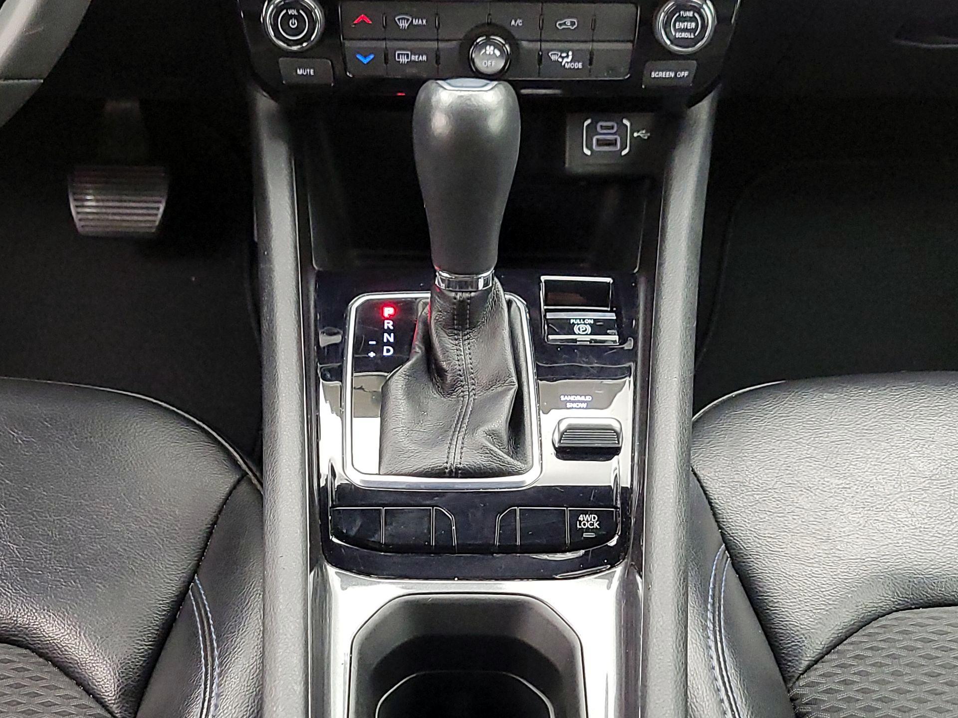 Thumbnail: 2023 Jeep Compass - 17