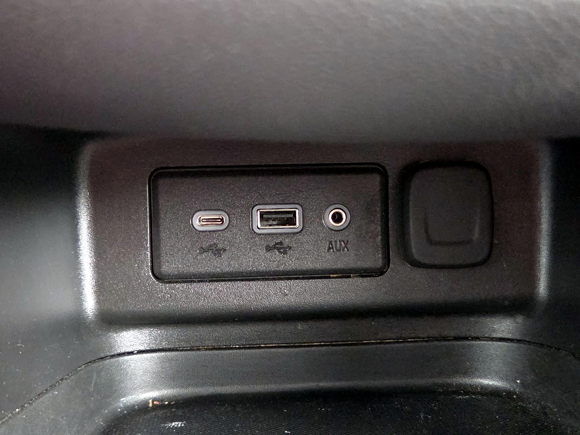 Thumbnail: 2024 Chevrolet Equinox - 18