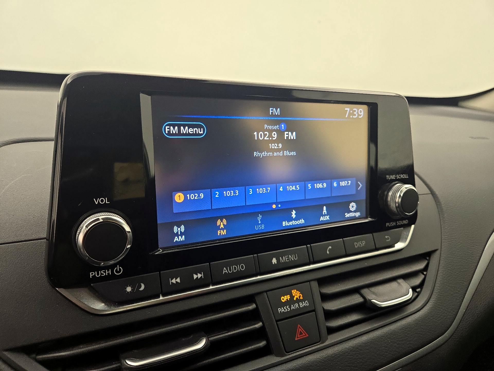 Thumbnail: 2023 Nissan Altima - 15