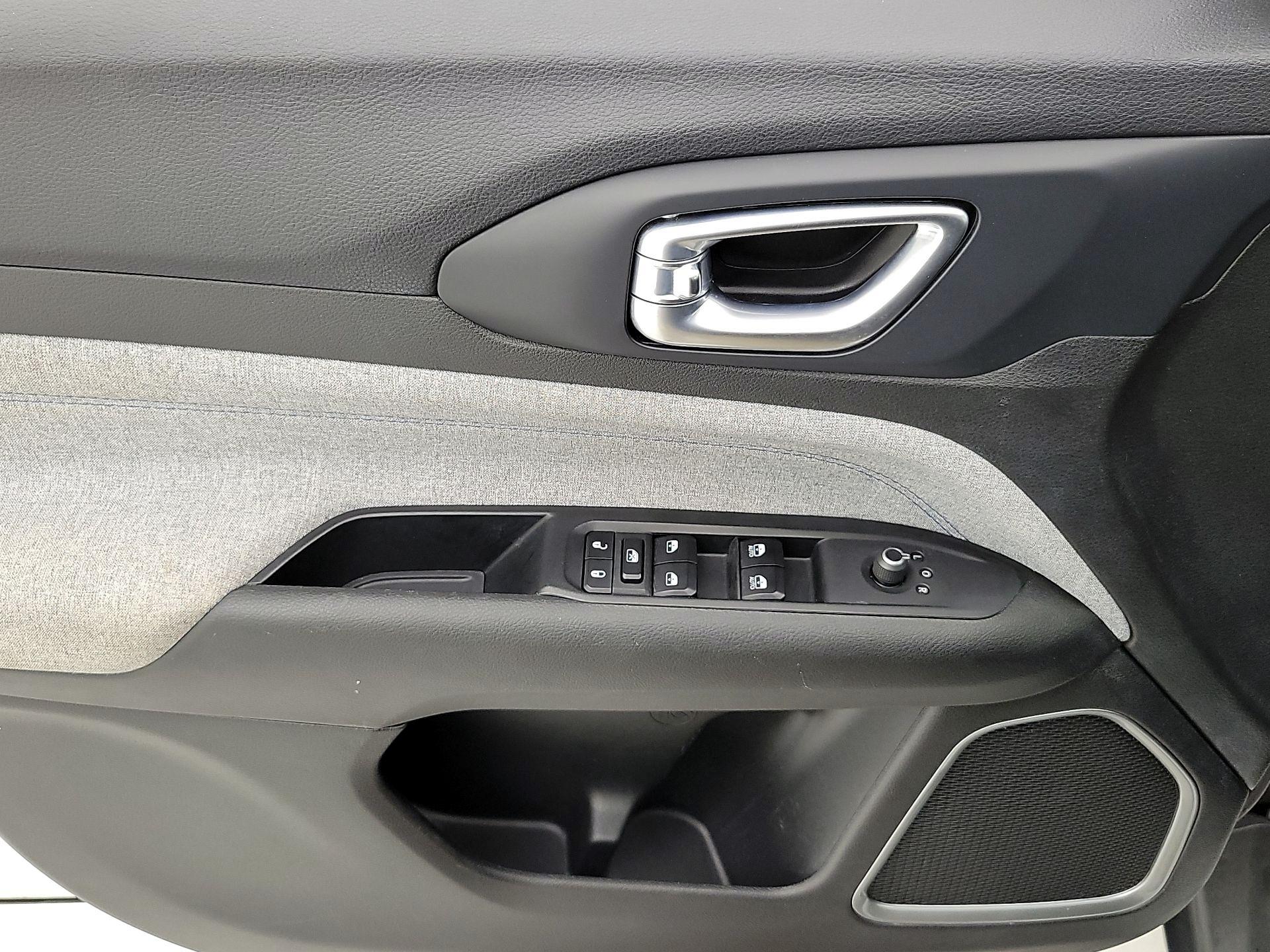 Thumbnail: 2023 Jeep Compass - 12