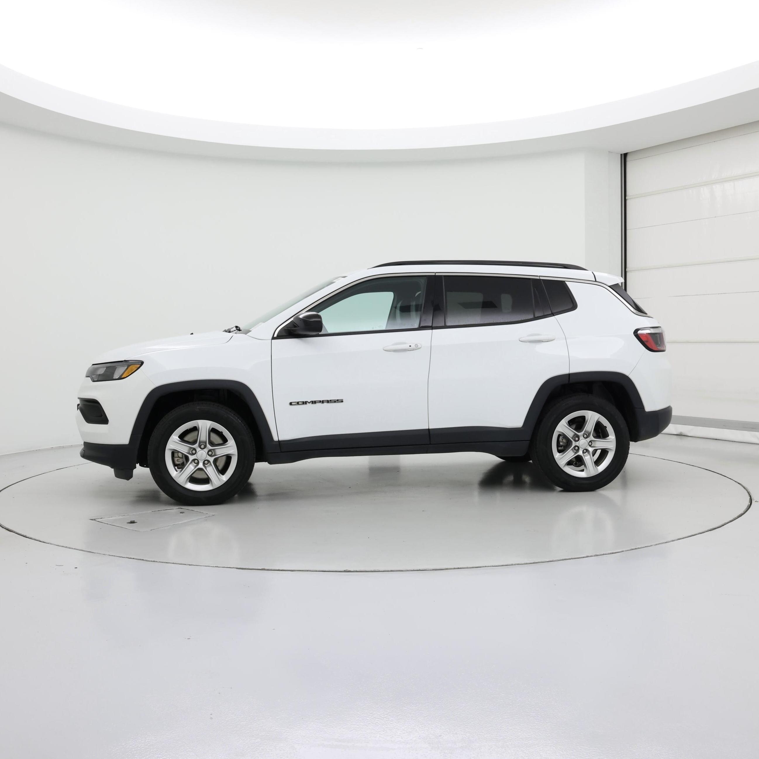Thumbnail: 2023 Jeep Compass - 3