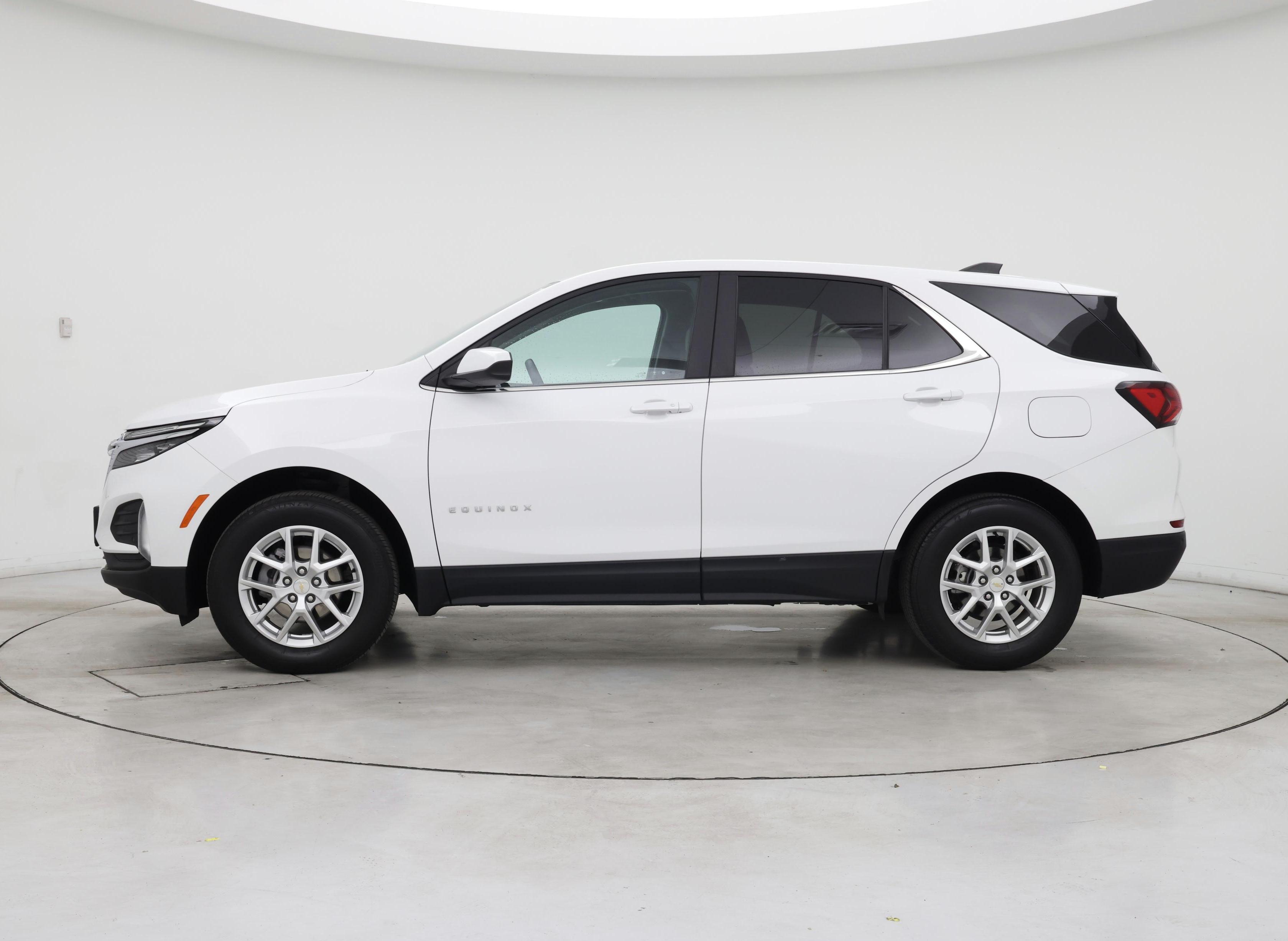 Thumbnail: 2023 Chevrolet Equinox - 3