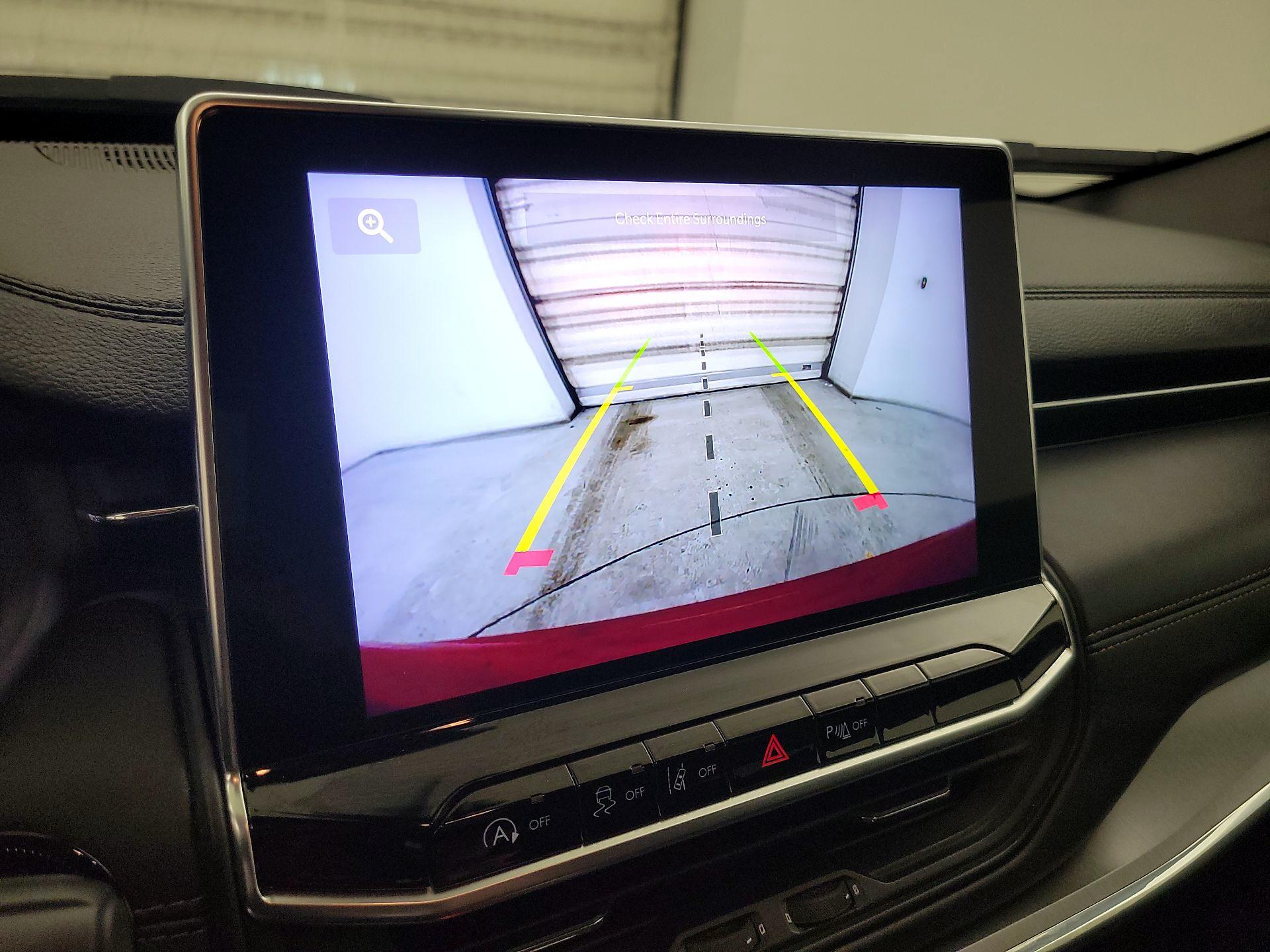 Thumbnail: 2023 Jeep Compass - 14