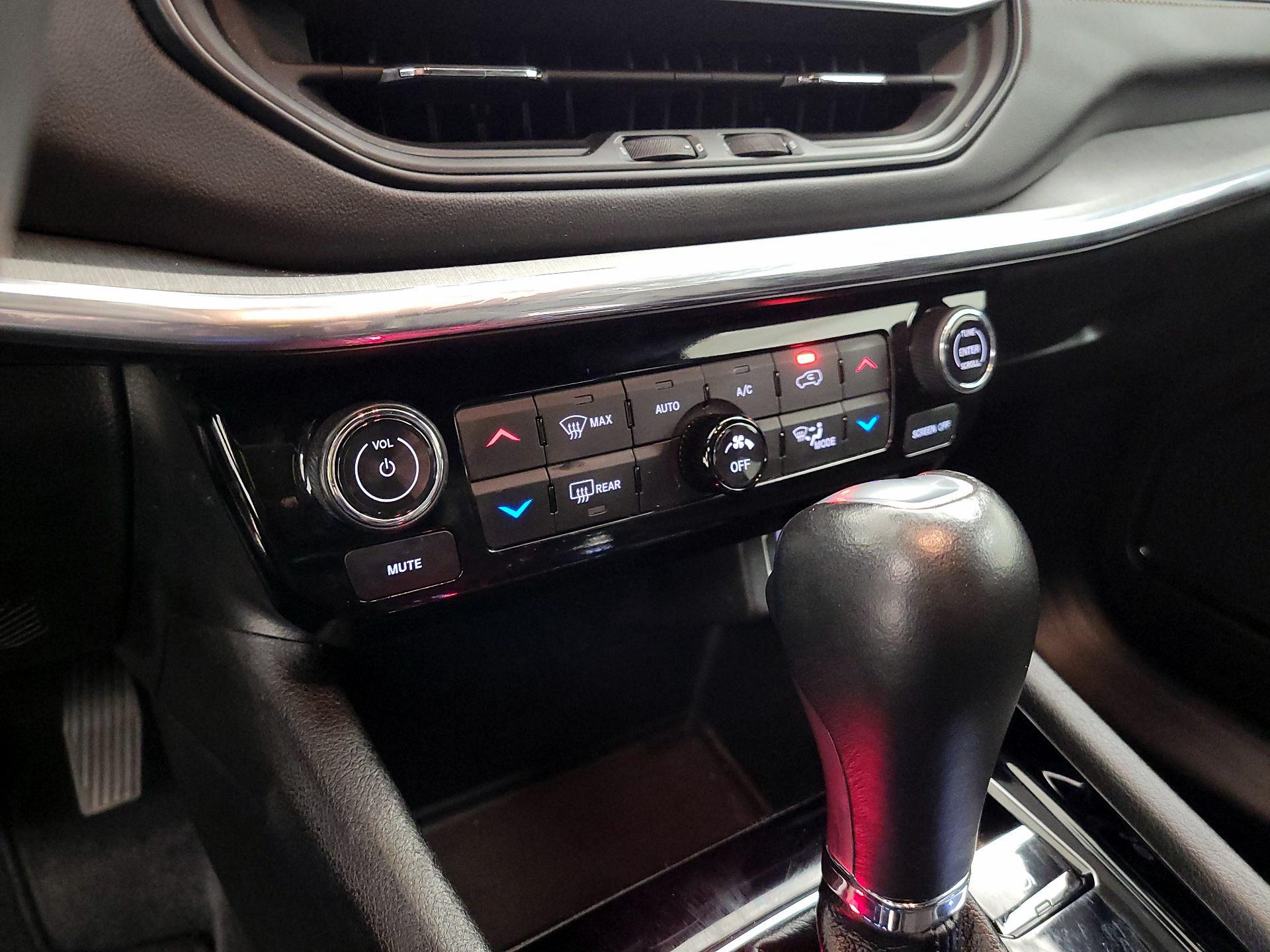 Thumbnail: 2023 Jeep Compass - 16