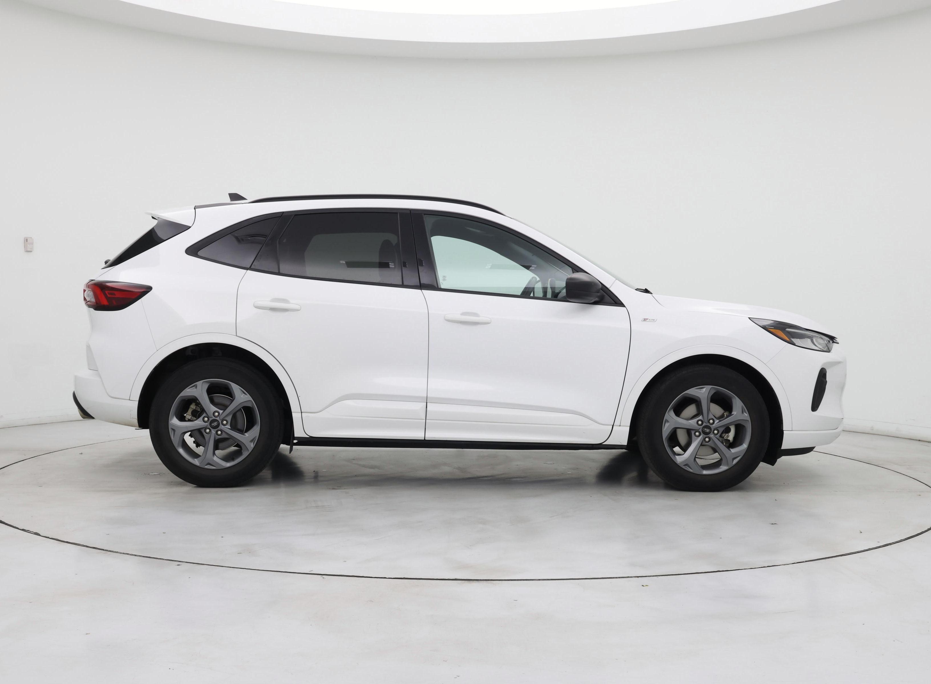 Thumbnail: 2023 Ford Escape - 7