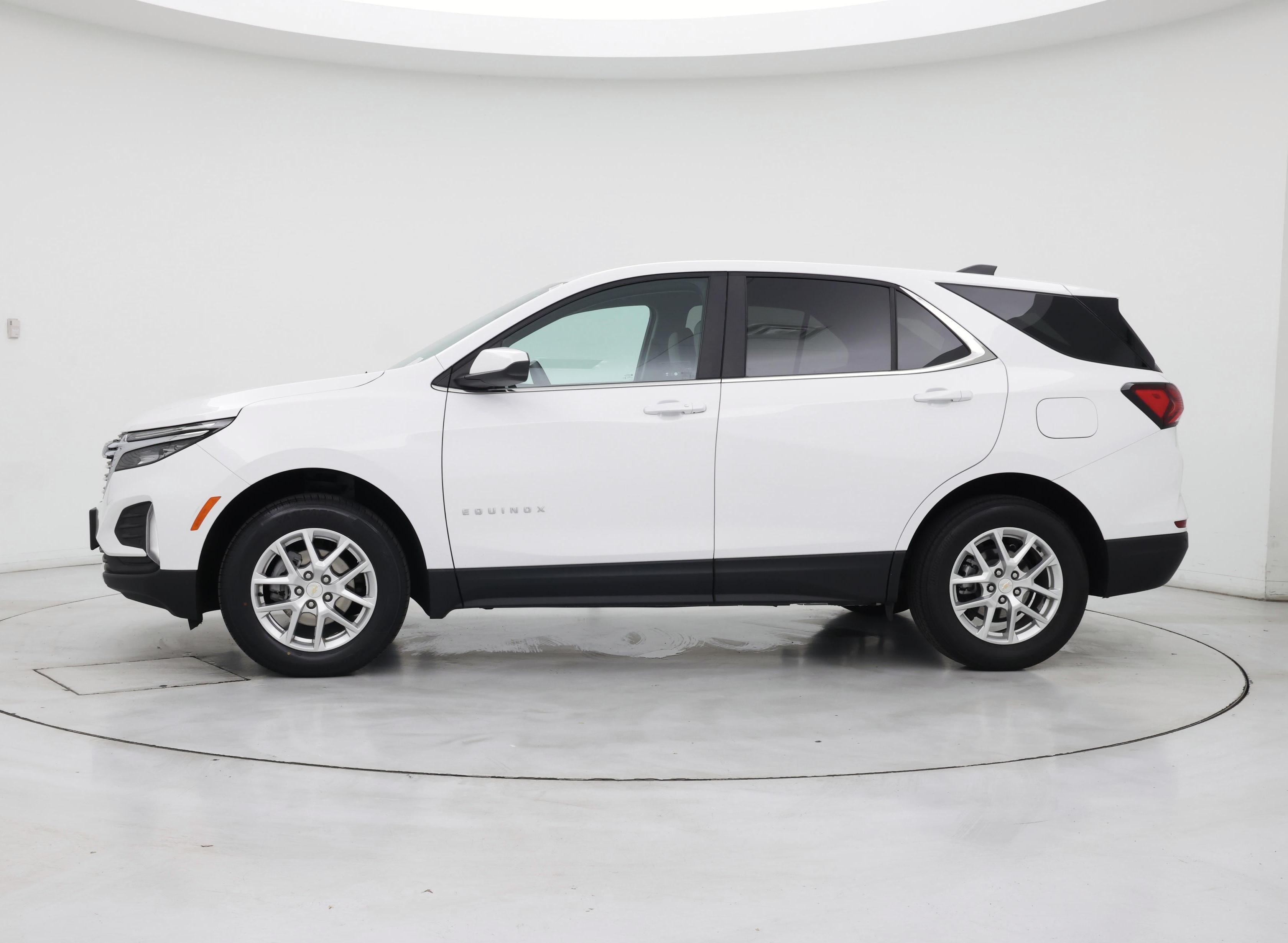 Thumbnail: 2023 Chevrolet Equinox - 3