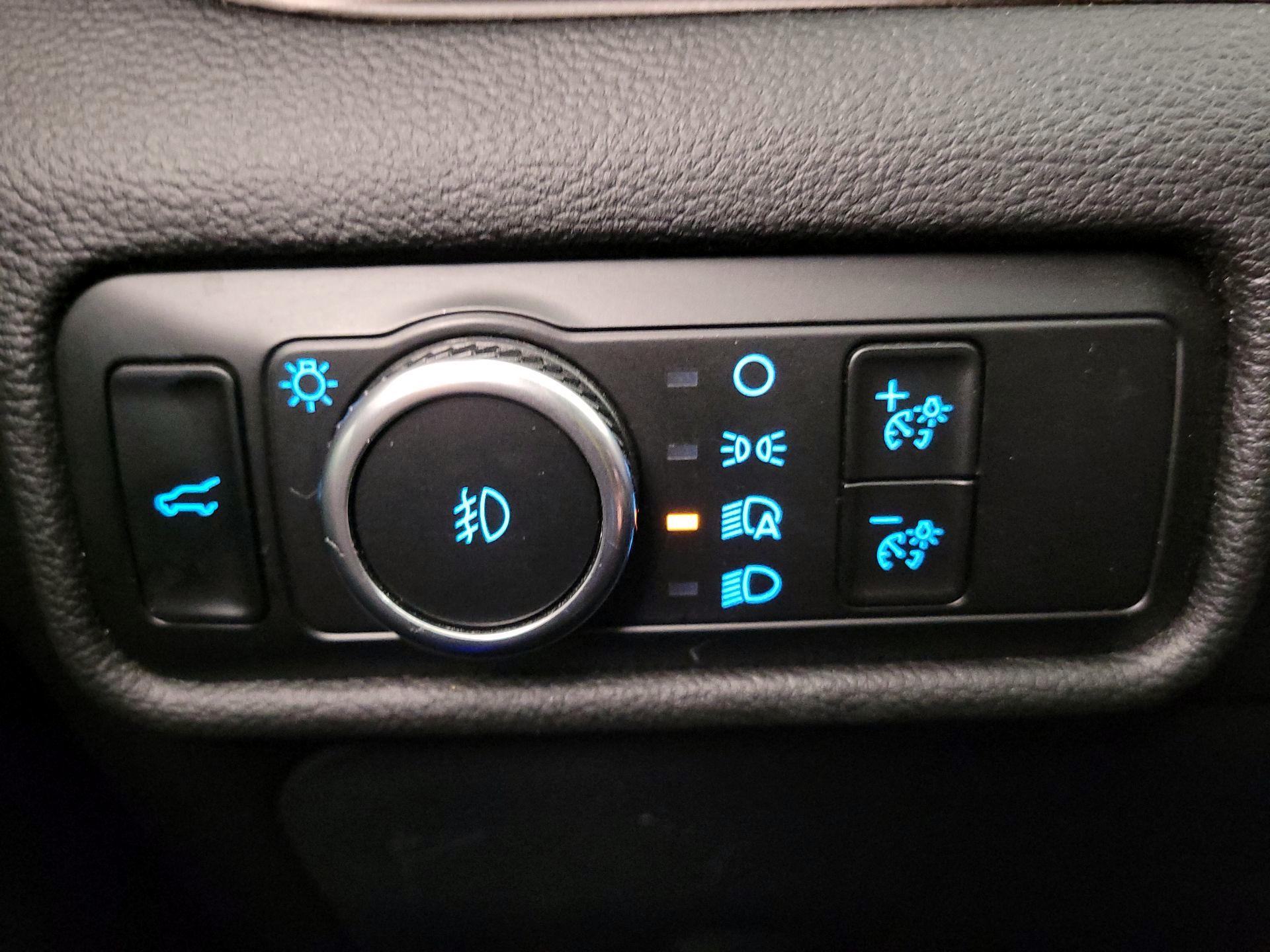 Thumbnail: 2023 Ford Explorer - 13