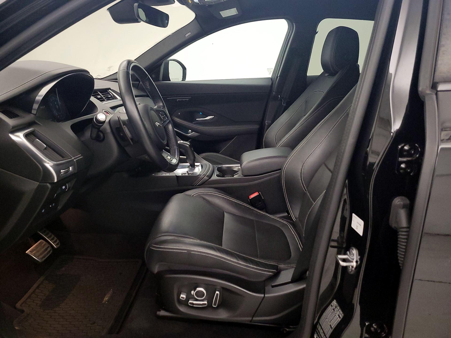 Thumbnail: 2020 Jaguar E-Pace - 11