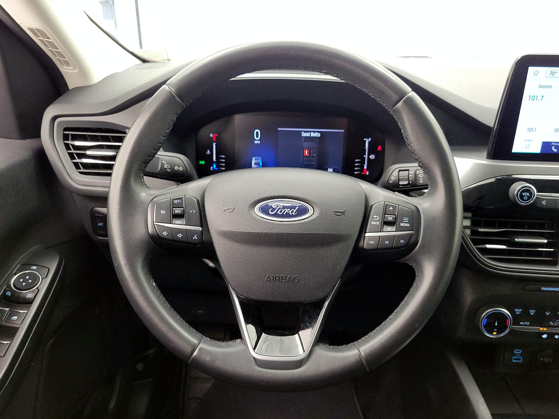 Thumbnail: 2023 Ford Escape - 10