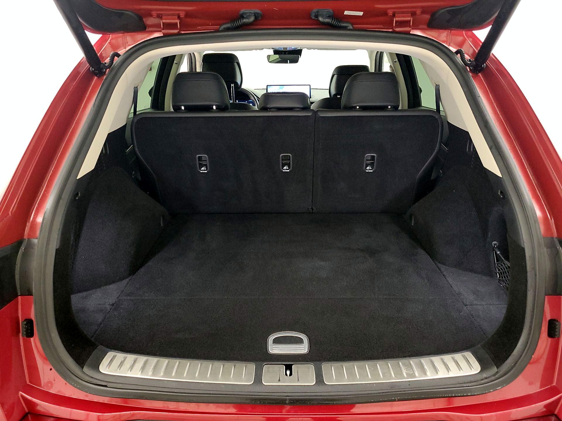 Thumbnail: 2023 Genesis GV70 - 20